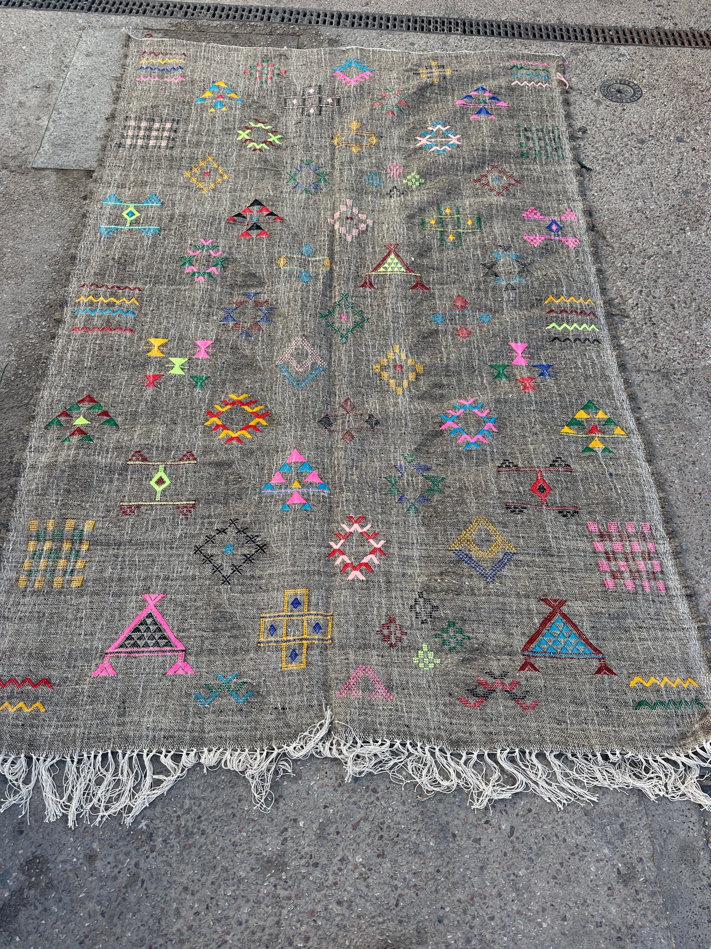 Handmade Kelim Rug, size 250 x 150 cm || 8.2 x 4.92 ft