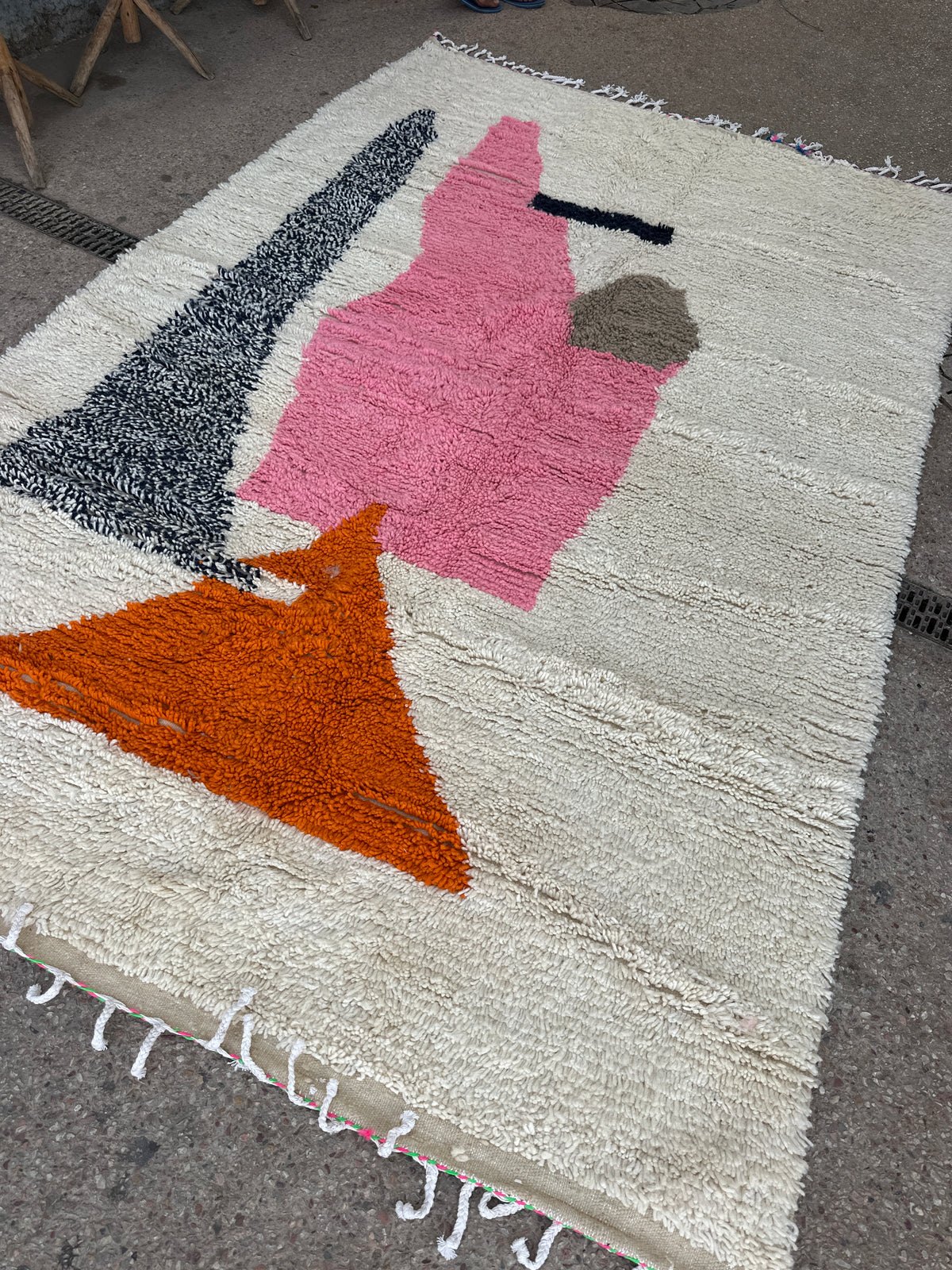 Handmade Azilal Rug, size 300 x 200 cm || 9.84 x 6.56 ft