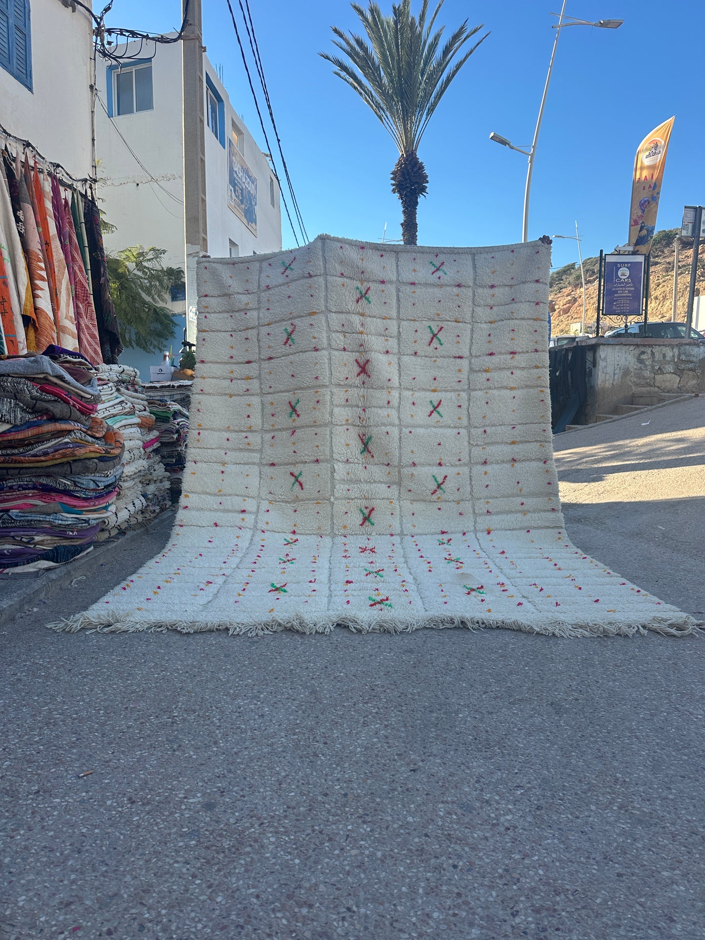Azilal Rug, size 340 x 240 || 11.15 x 7.87 ft
