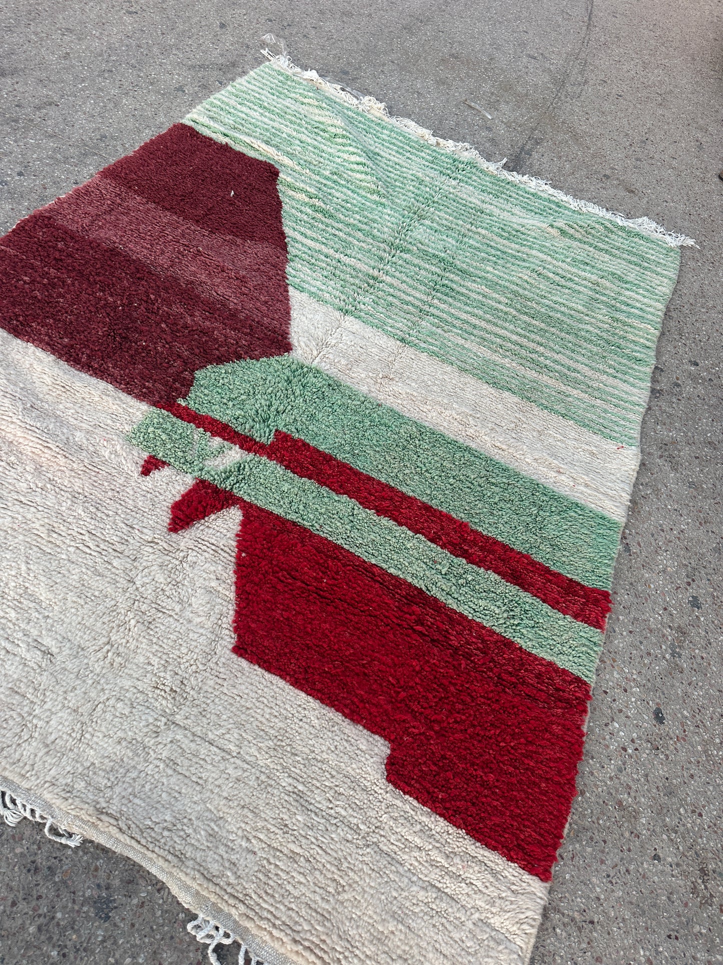 Handmade Azilal Rug, size 300 x 200 cm || 9.84 x 6.56 ft