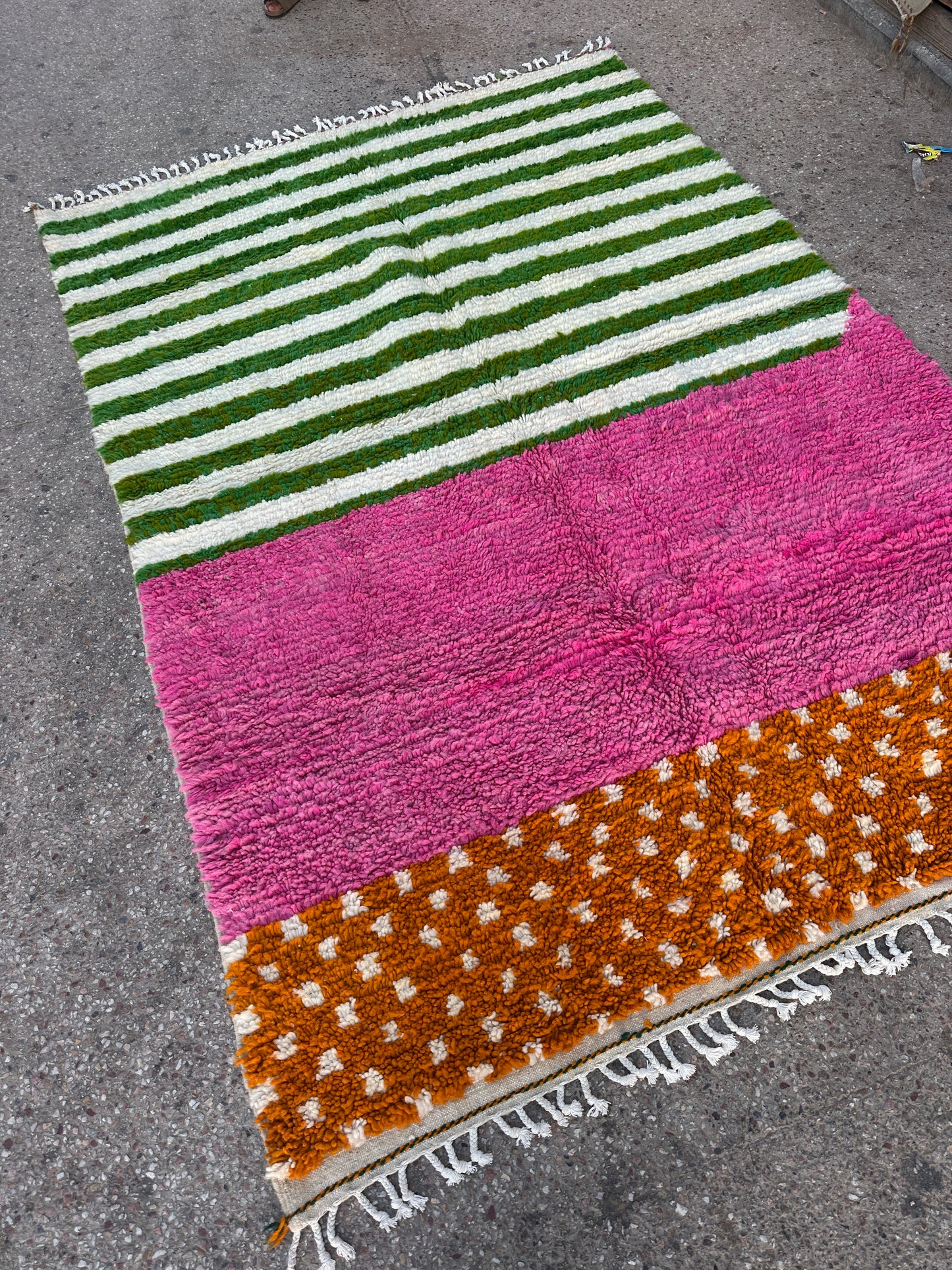 Handmade Azilal Rug, size 300 x 200 cm || 9.84 x 6.56 ft