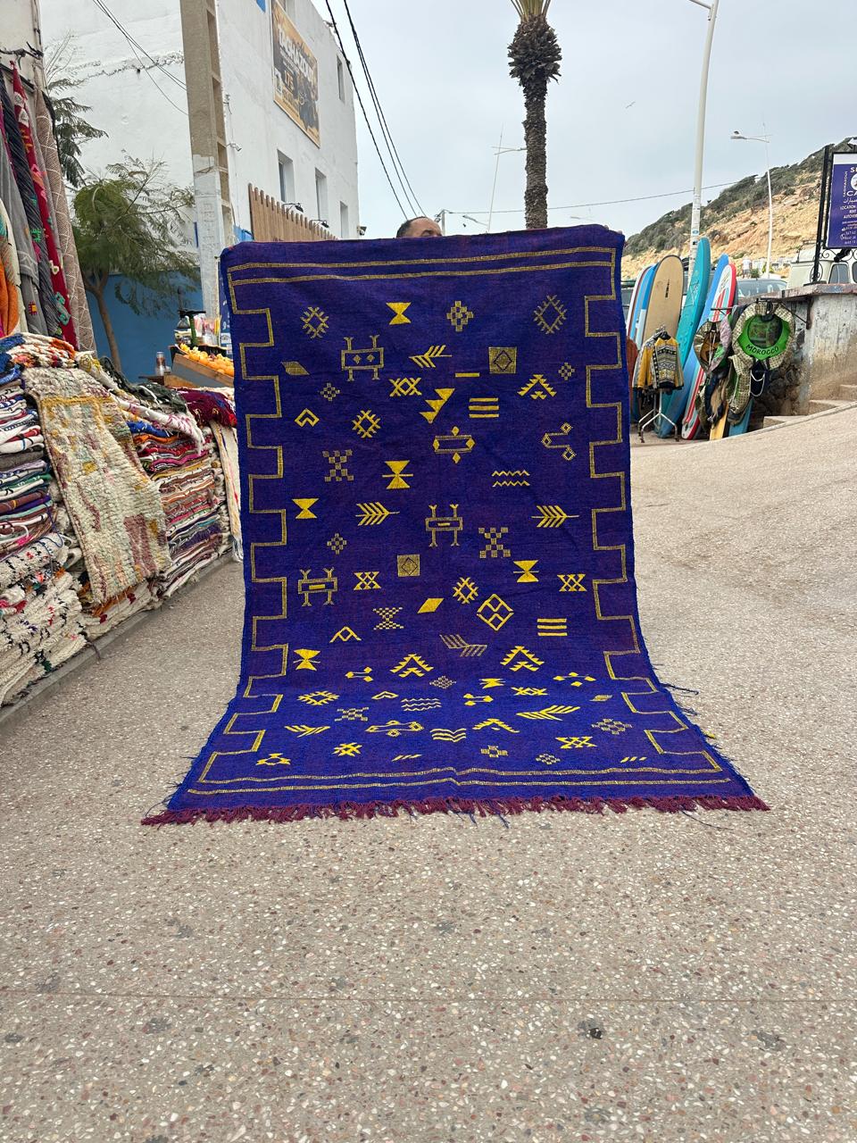 Kelim Handmade silk Rug, size 250 x 150 cm || 8.2 x 4.92 ft