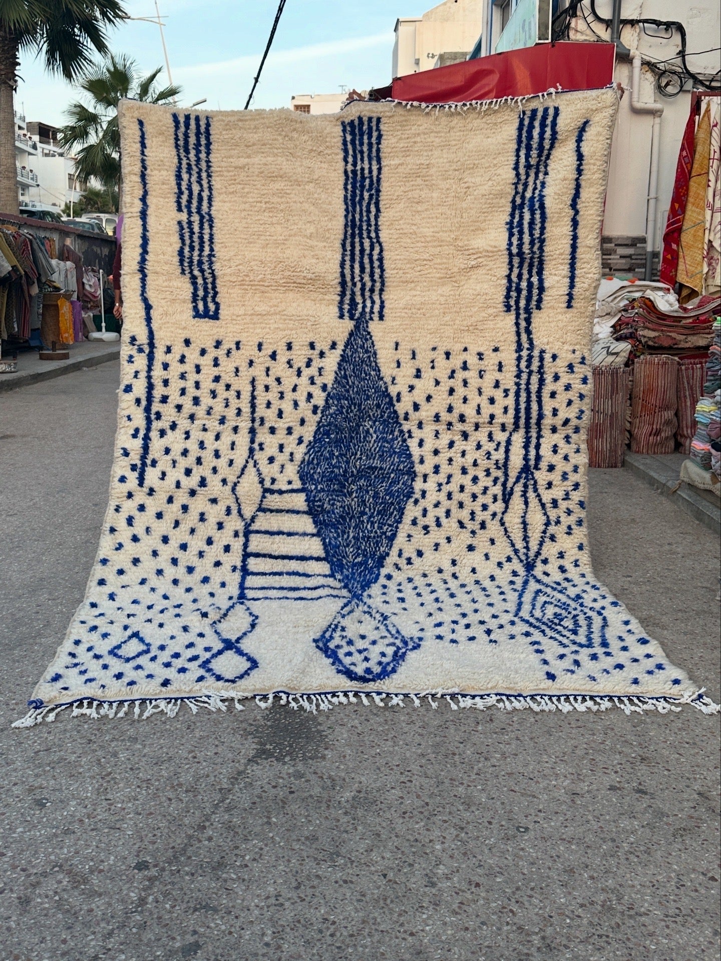 Handmade Azilal Rug, size 300 x 200 cm || 9.84 x 6.56 ft