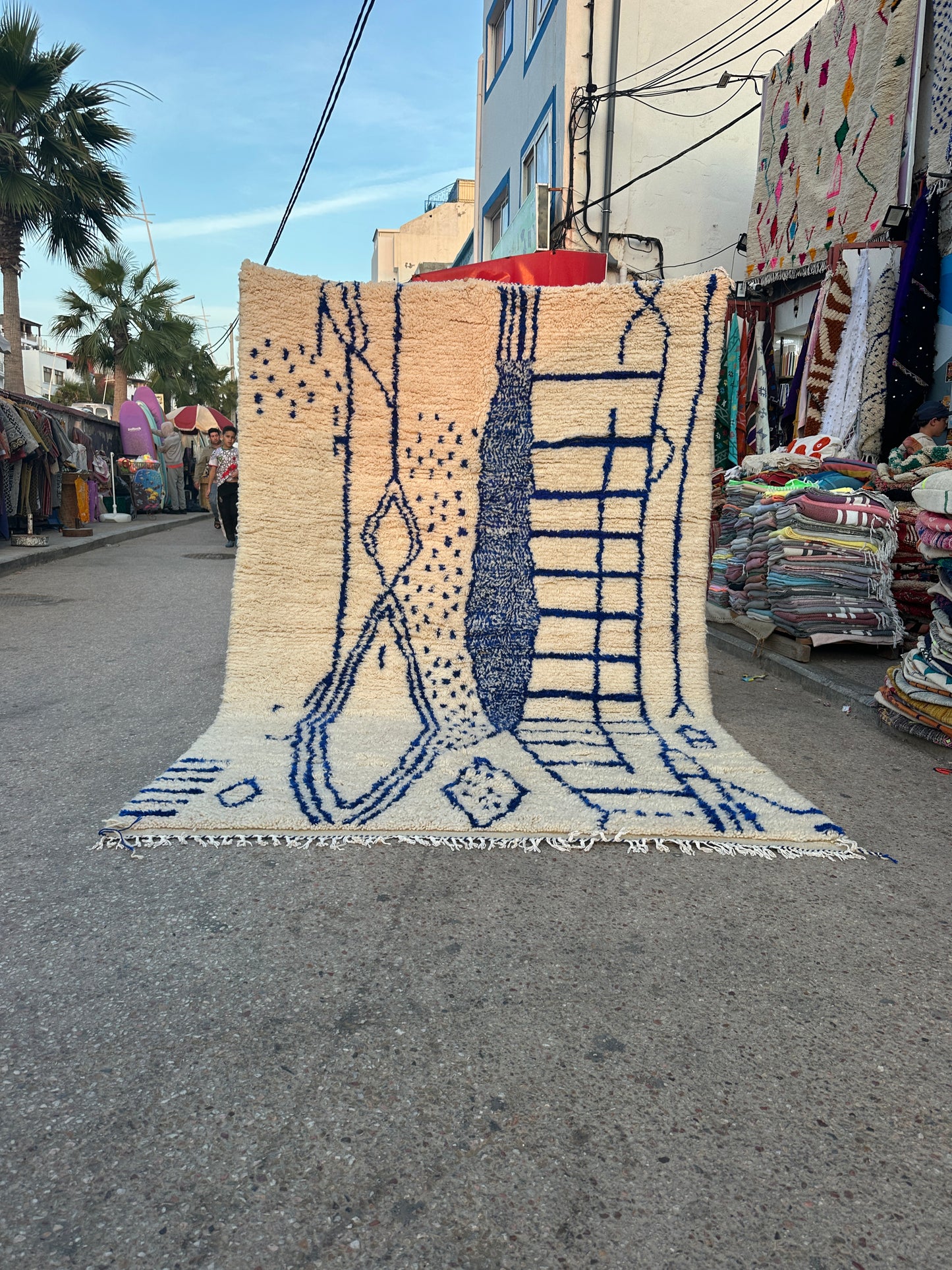 Handmade Azilal Rug, size 300 x 200 cm || 9.84 x 6.56 ft