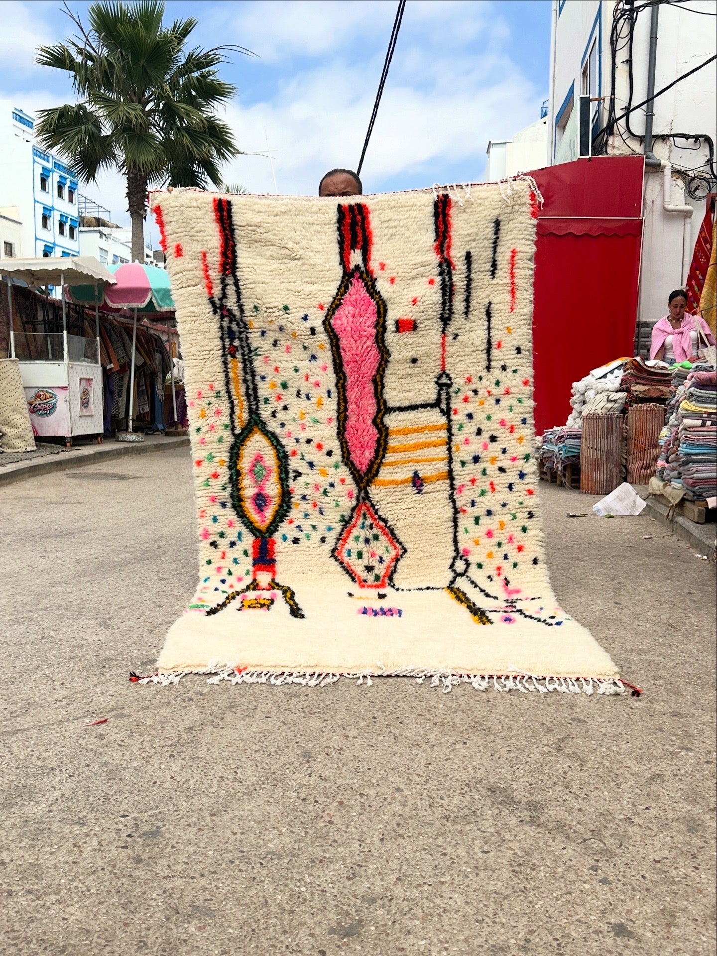 Handmade Azilal Rug, size 250 x 150 cm || 8.2 x 4.92 ft