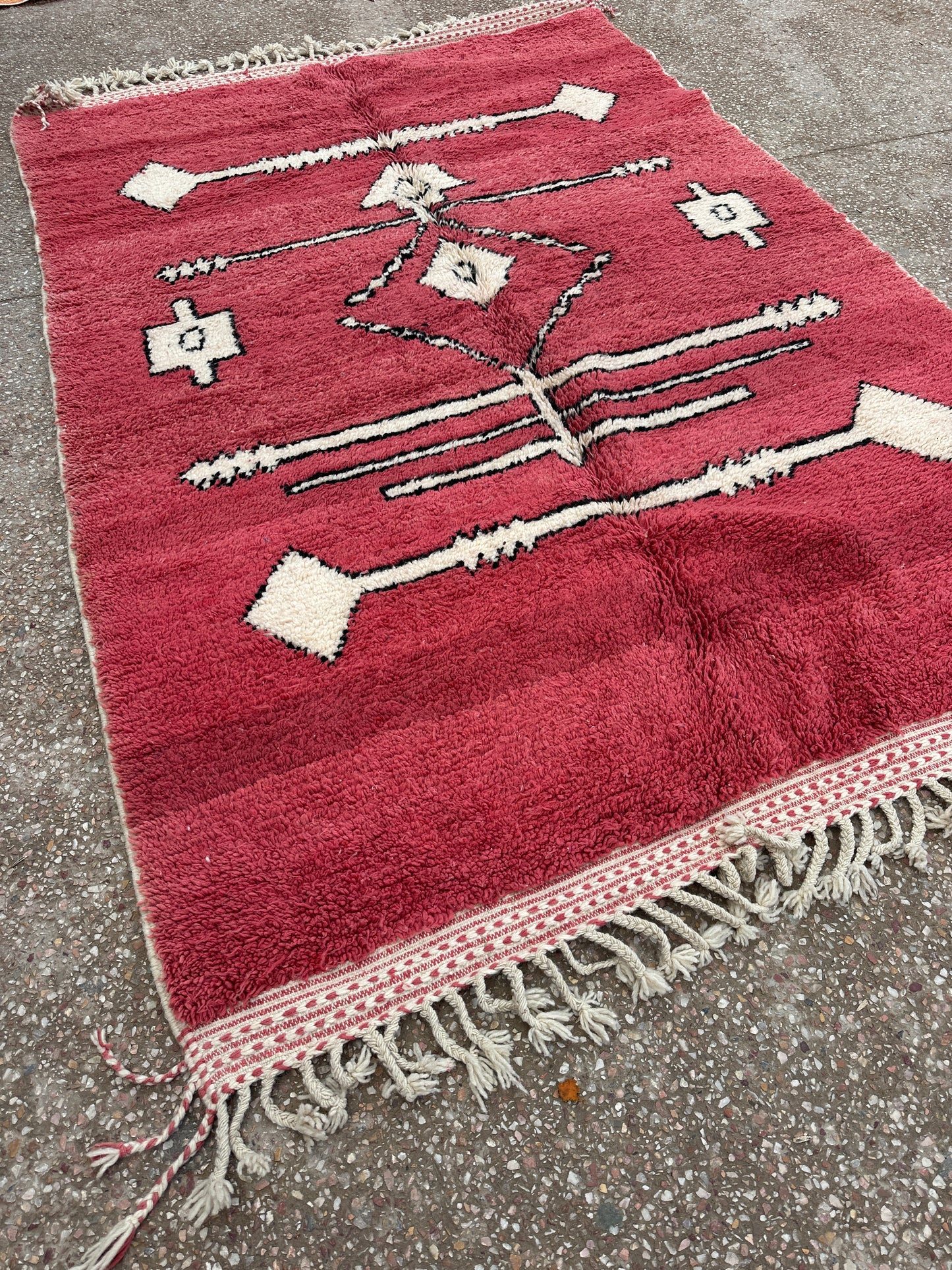 Azilal Rug, size 300 x 200 cm || 9.84 x 6.56 ft