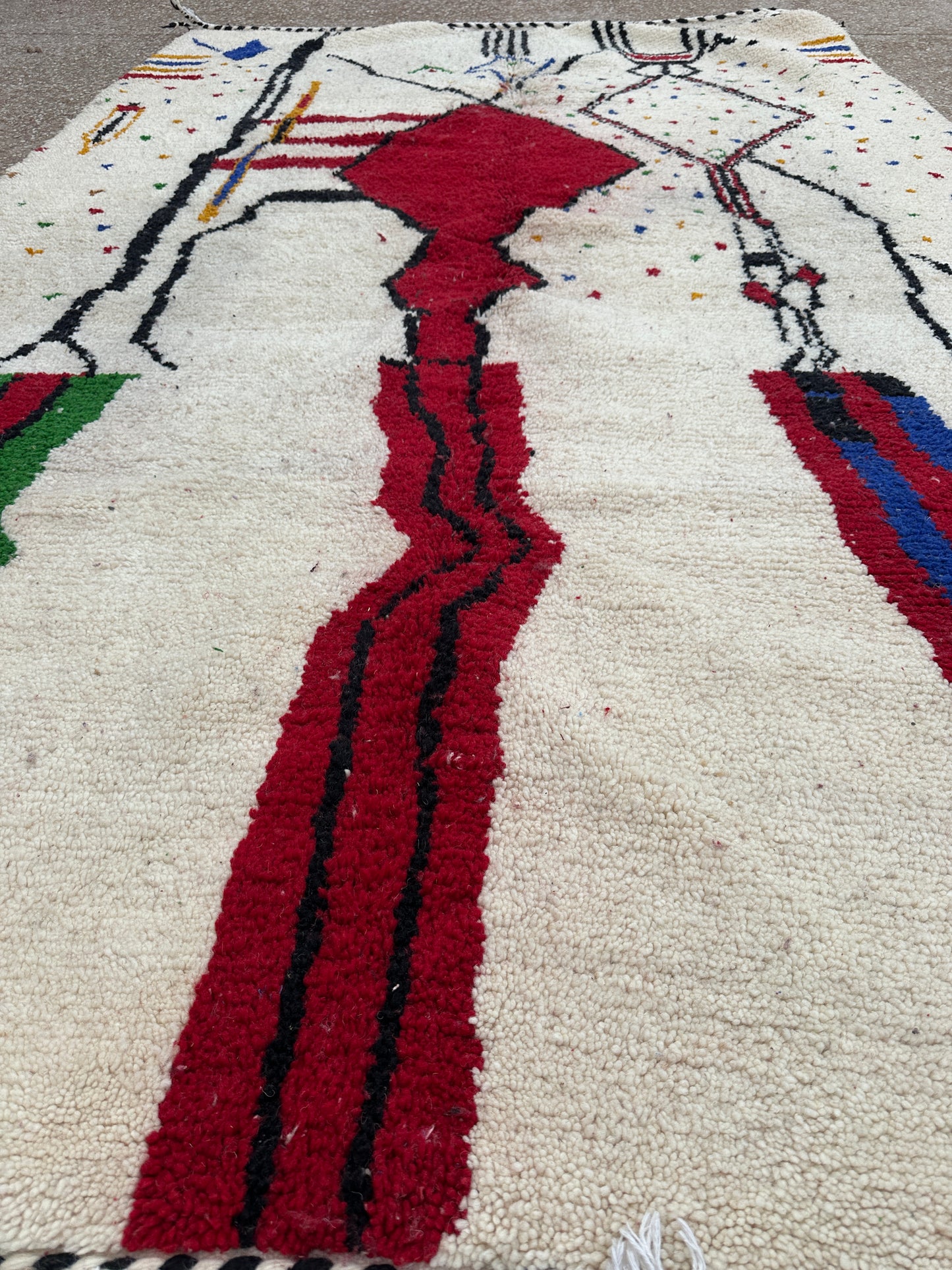 Azilal Rug, size 300 x 200 cm || 9.84 x 6.56 ft