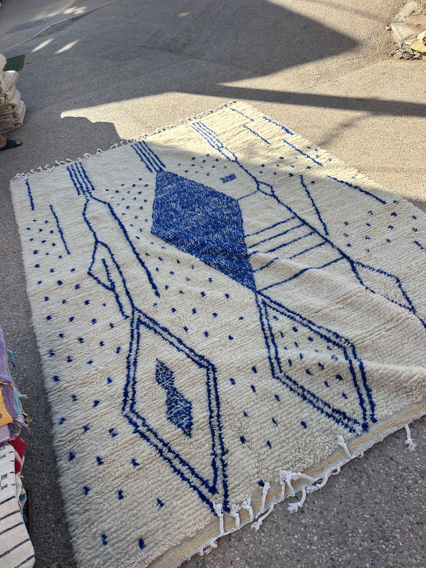 Handmade Azilal Rug, size 350 x 250 cm