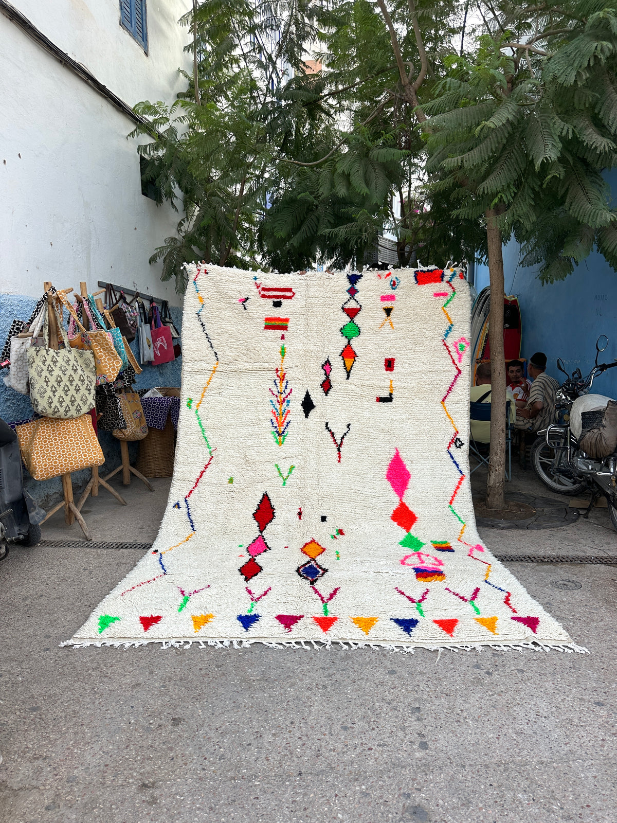 Handmade Azilal Rug, size 300 x 200 cm || 9.84 x 6.56 ft