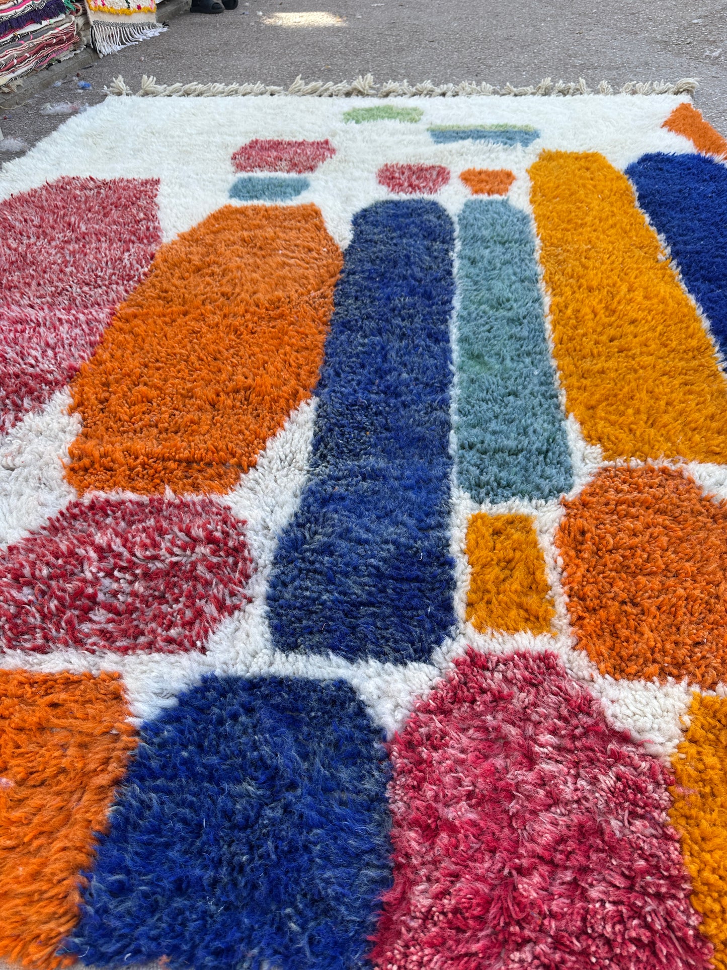 Azilal Rug, size 300 x 200 cm || 9.84 x 6.56 ft