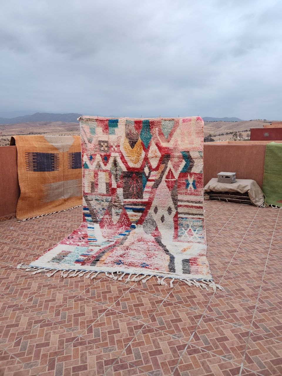 Handmade Azilal Rug, size 300 x 200 cm || 9.84 x 6.56 ft