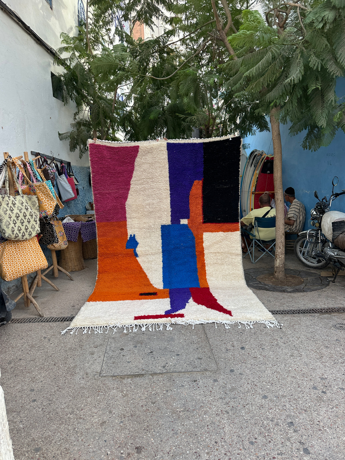 Handmade Azilal Rug, size 300 x 200 cm || 9.84 x 6.56 ft