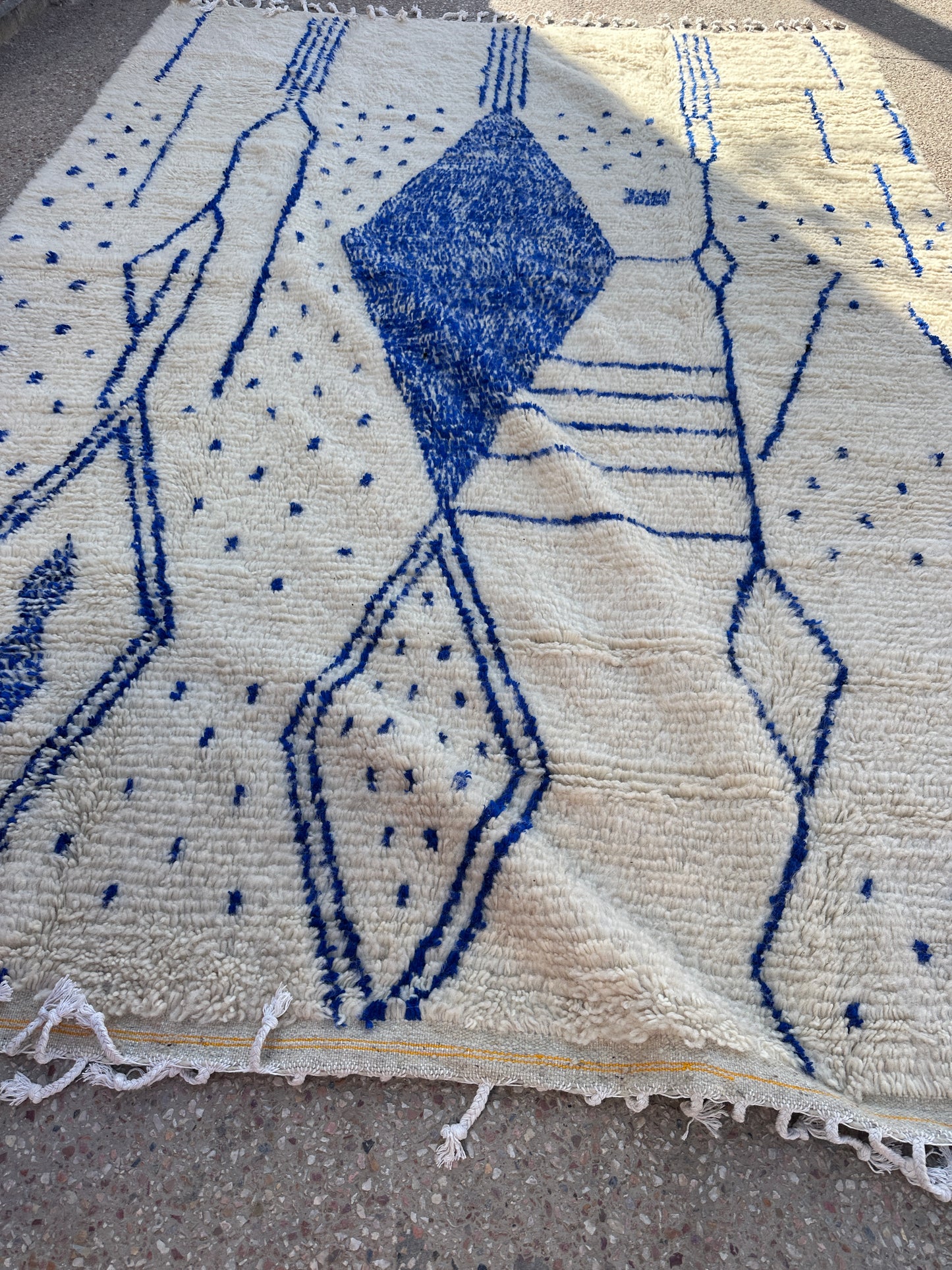 Handmade Azilal Rug, size 350 x 250 cm