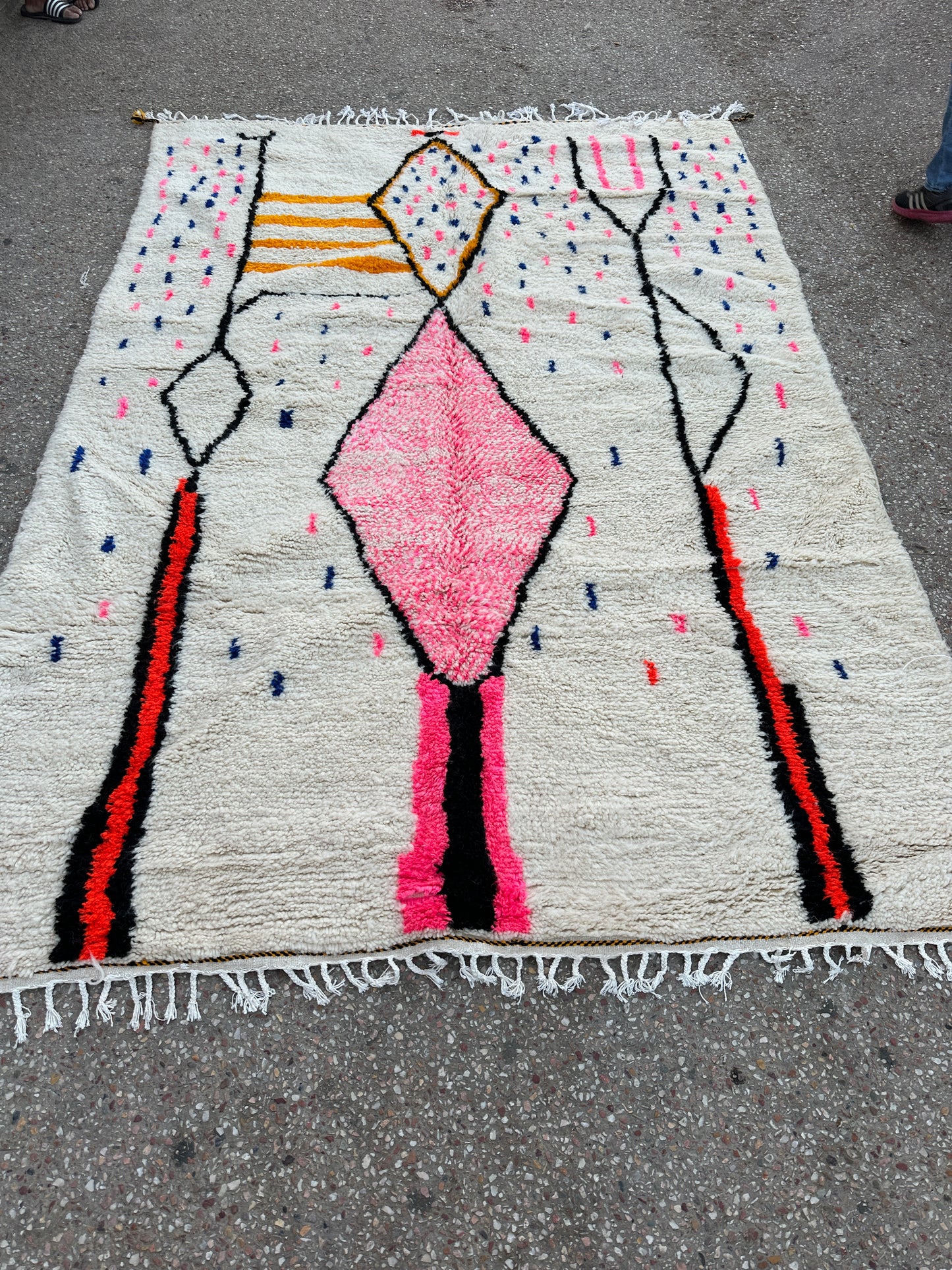 Handmade azilal Rug, size 300 x 200 cm || 9.84 x 6.56 ft