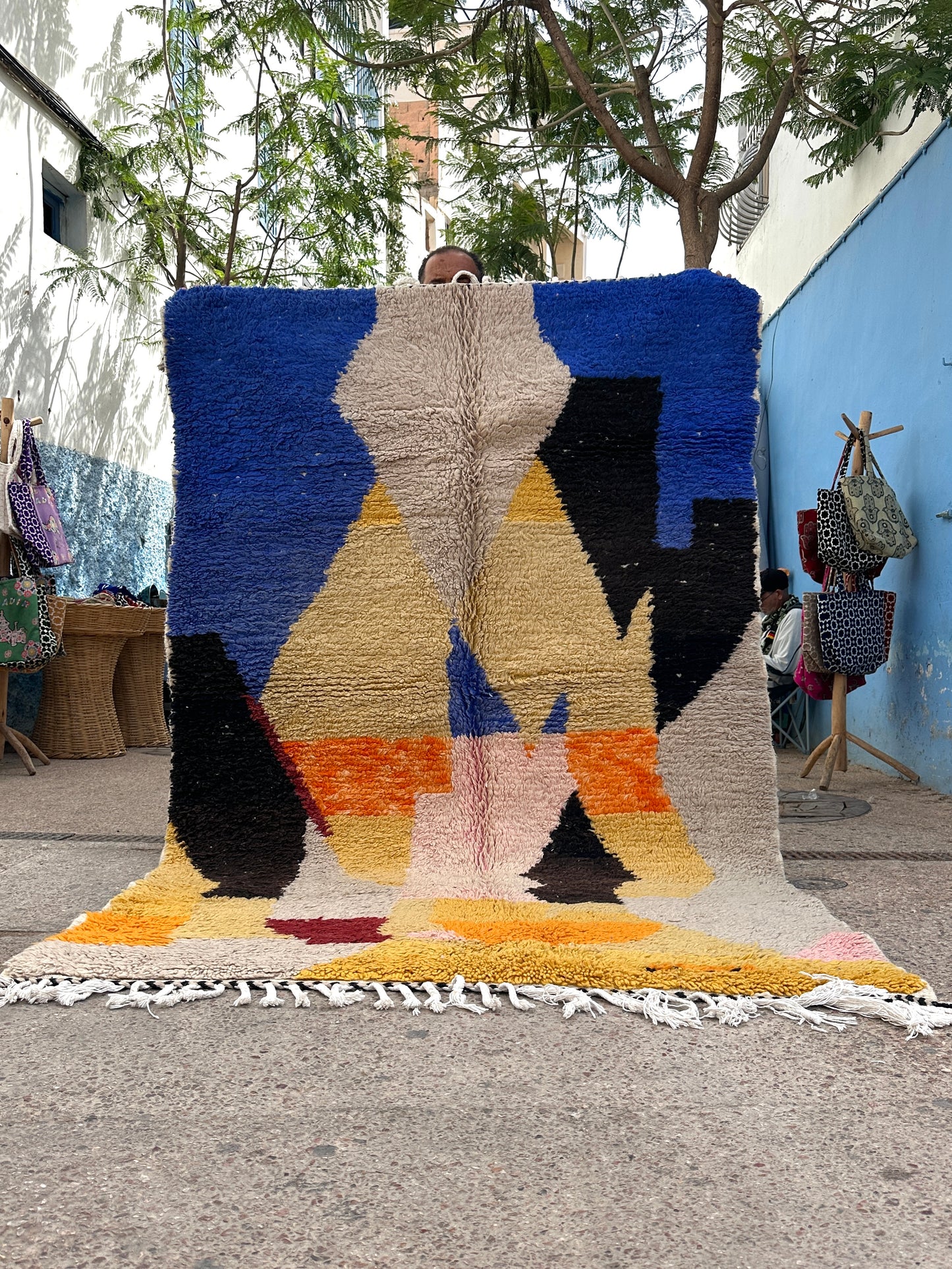 Handmade Beni Ouarain, size 250 x 150 cm || 8.2 x 4.92 ft