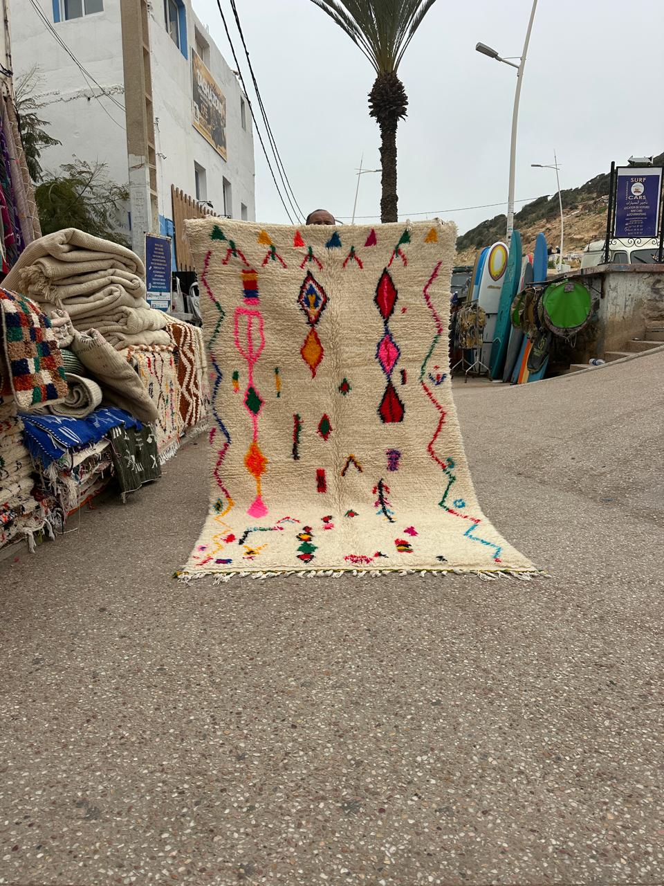 Handmade Azilal Rug, size 250 x 150 cm || 8.2 x 4.92 ft
