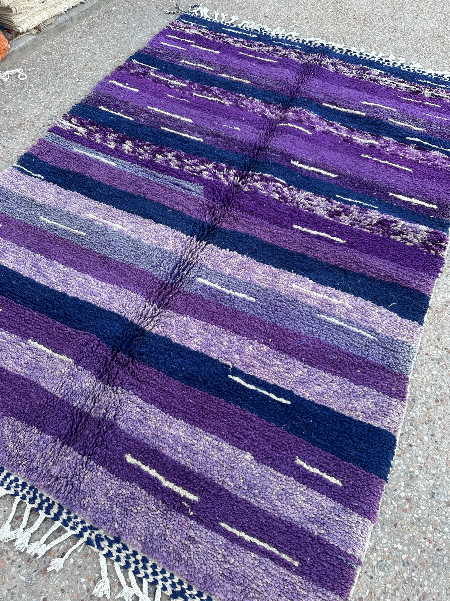 Beni Ouarain Rug size 250 x 170 cm ||