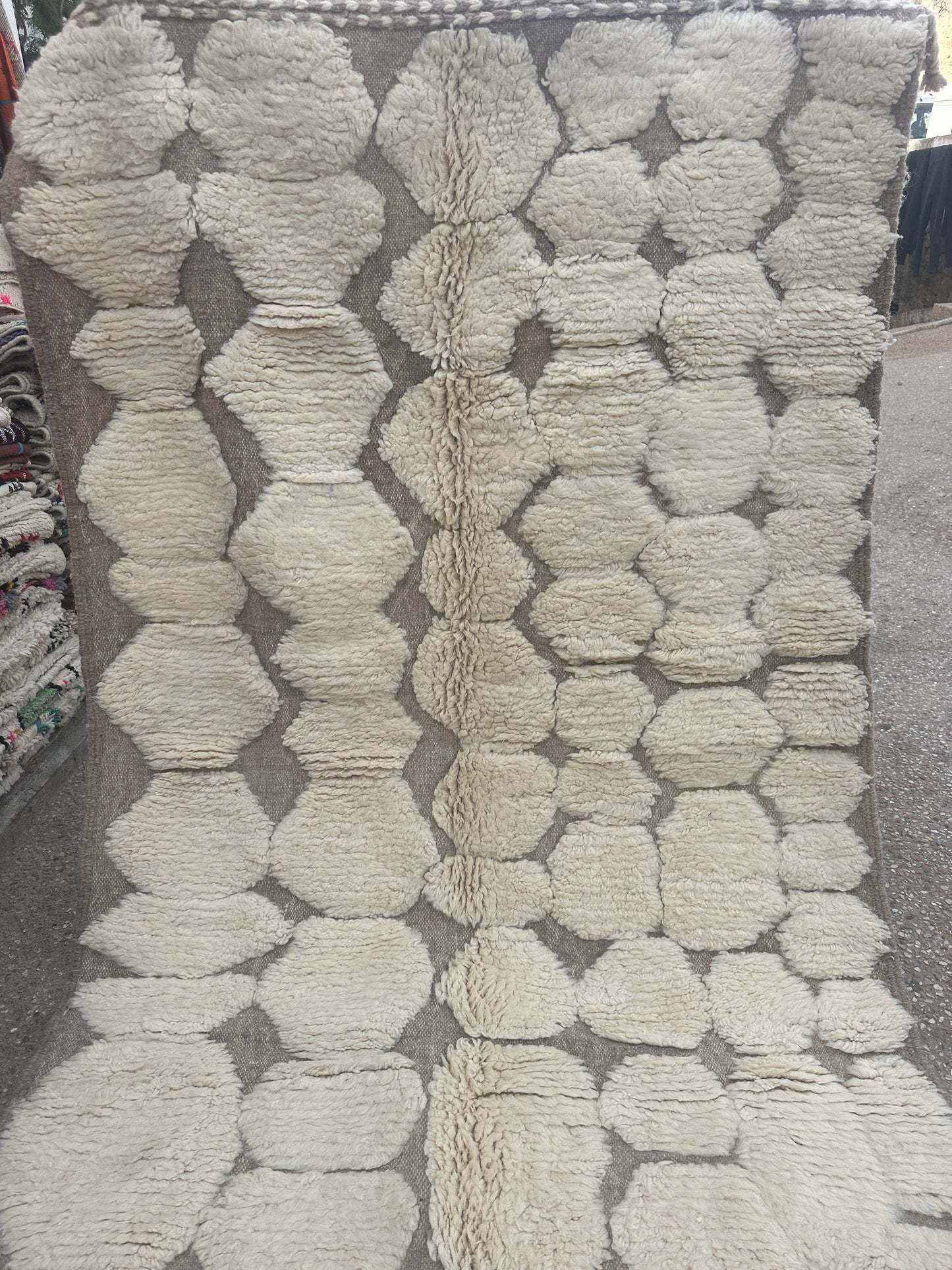 Beni Ouarain Rug size 250 x 150 cm || 8.2 x 4.92 ft