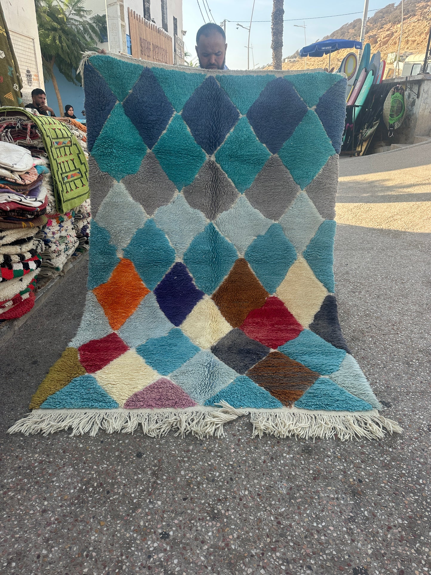 Handmade Azilal Rug, size 250 x 150 cm || 8.2 x 4.92 ft