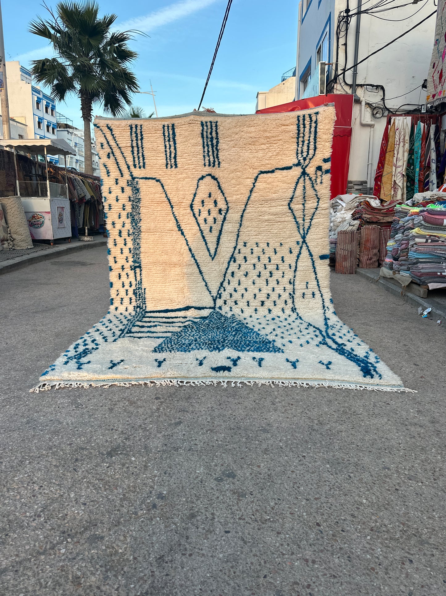 Handmade Azilal Rug, size 300 x 200 cm || 9.84 x 6.56 ft