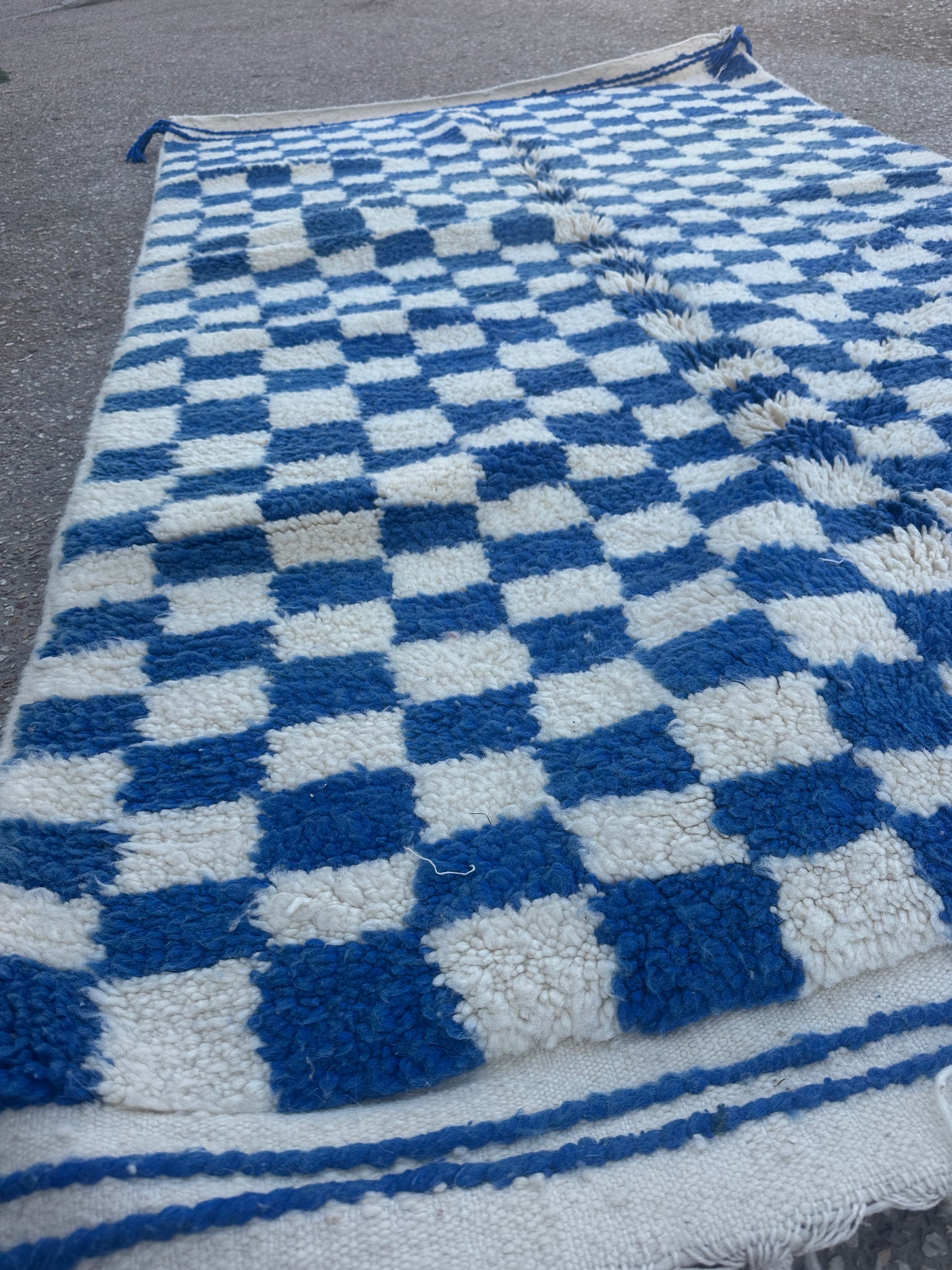 Beni Ouarain Rug size 250 x 150 cm || 8.2 x 4.92 ft