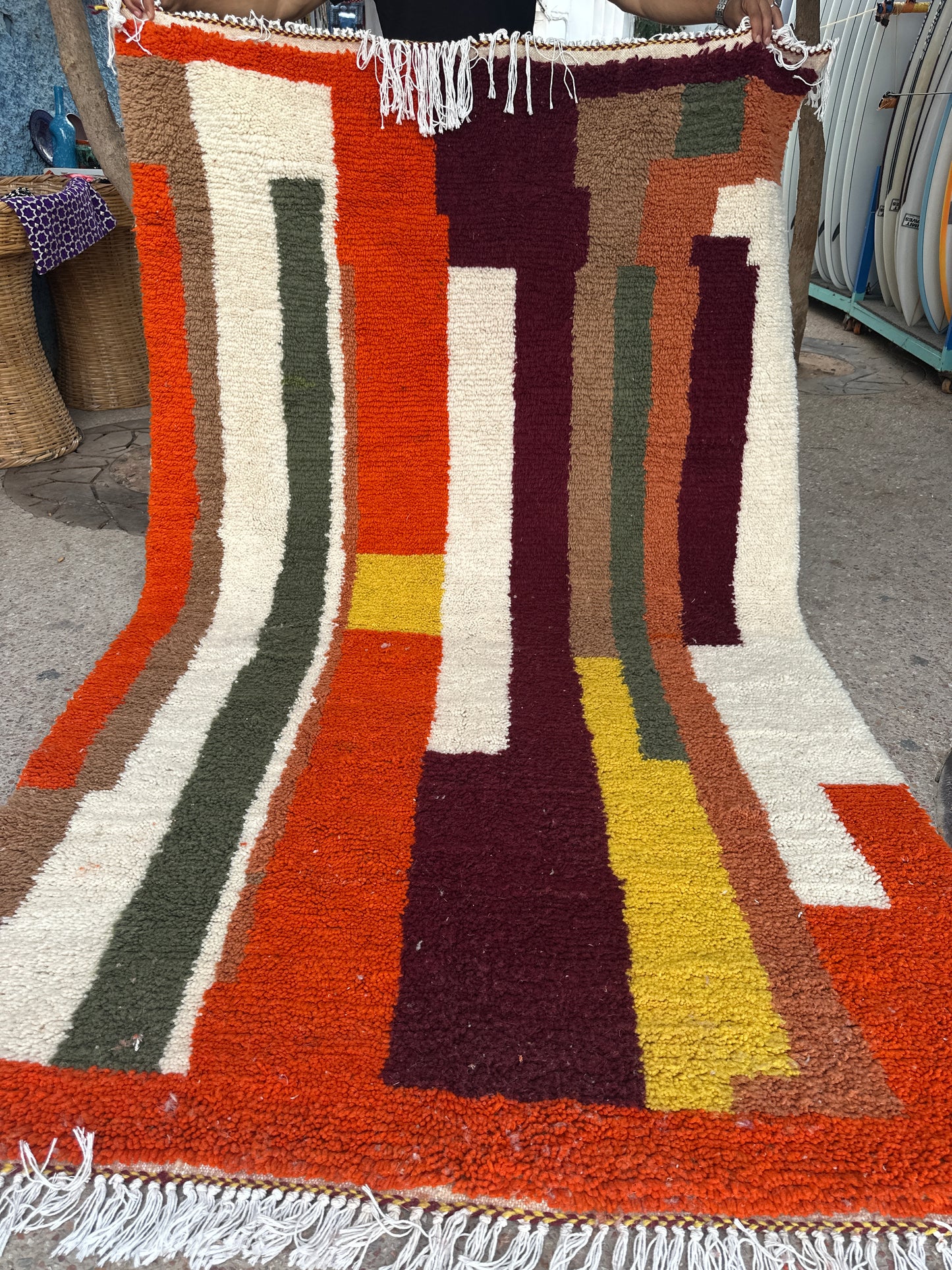 Handmade Azilal Rug, size 250 x 150 cm || 8.2 x 4.92 ft