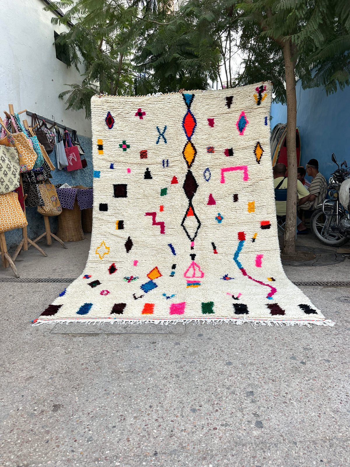 Handmade Azilal Rug, size 300 x 200 cm || 9.84 x 6.56 ft
