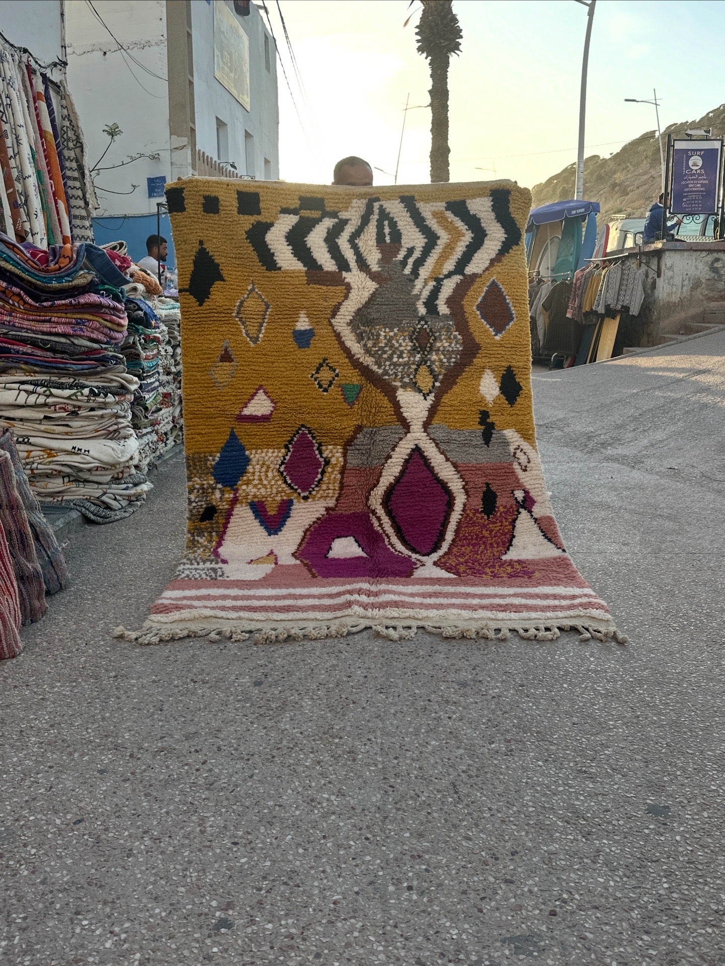 Handmade Azilal Rug, size 250 x 150 cm || 8.2 x 4.92 ft