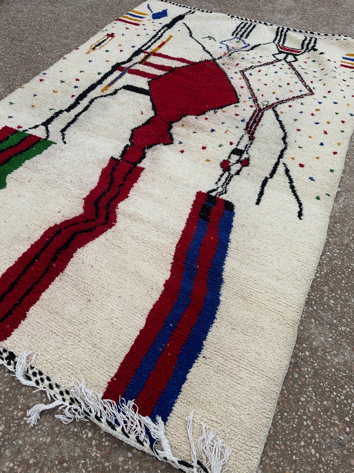 Azilal Rug, size 300 x 200 cm || 9.84 x 6.56 ft