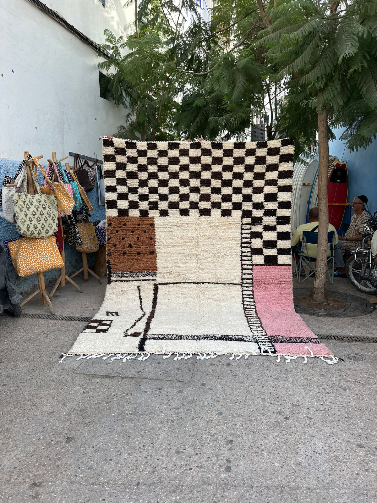 Handmade Azilal Rug, size 300 x 200 cm || 9.84 x 6.56 ft