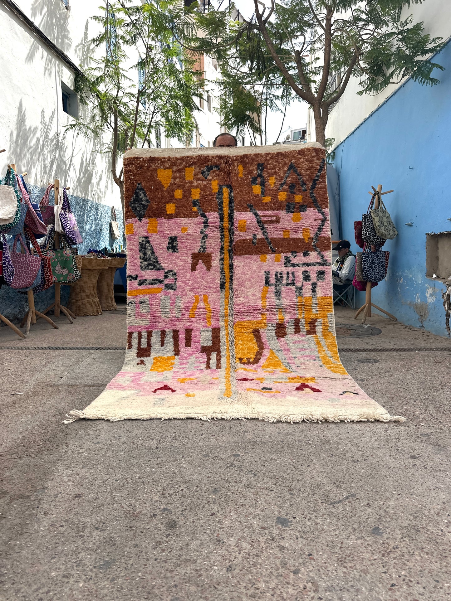 Handmade Beni Ouarain, size 250 x 150 cm || 8.2 x 4.92 ft