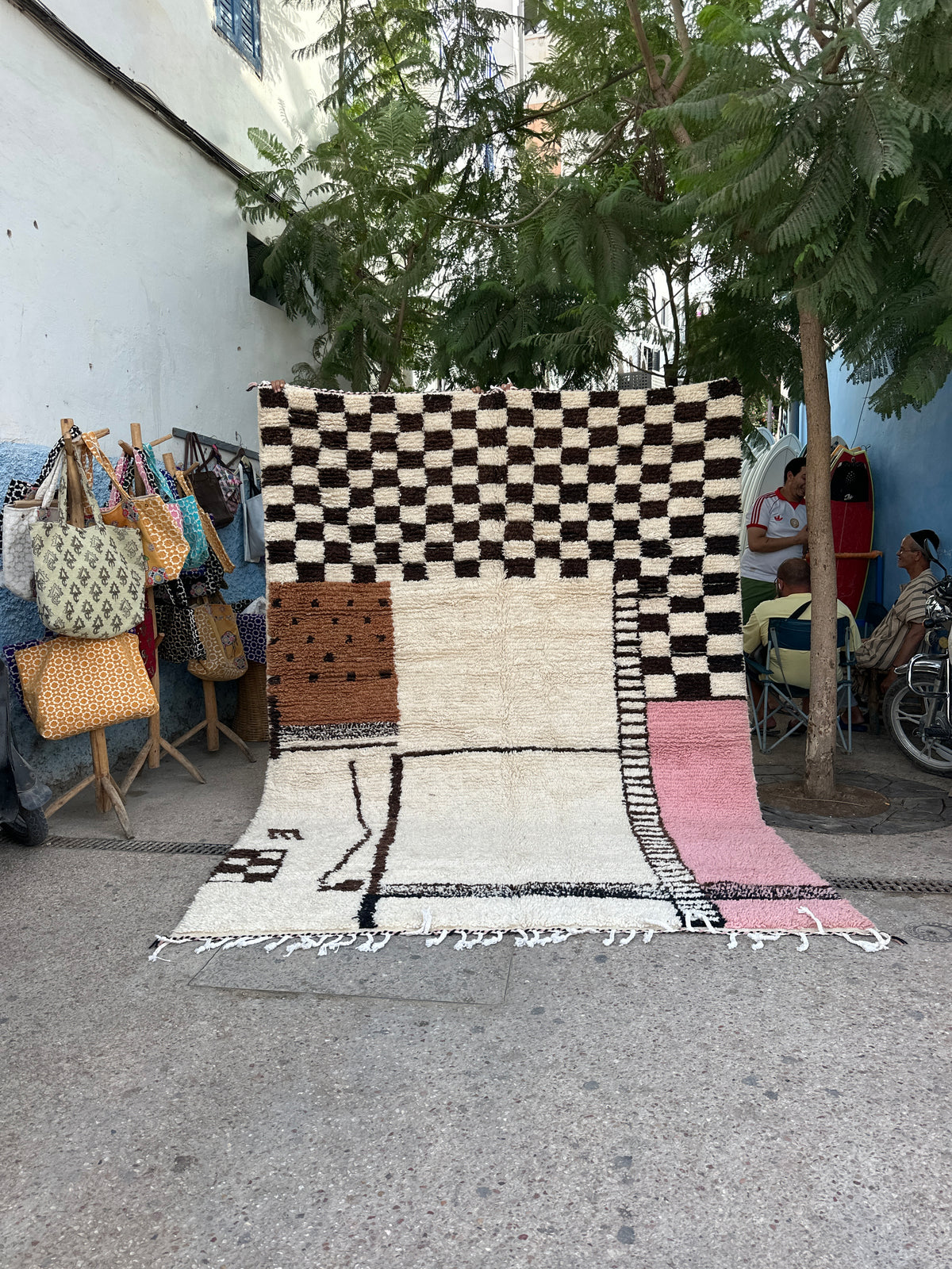 Handmade Azilal Rug, size 300 x 200 cm || 9.84 x 6.56 ft