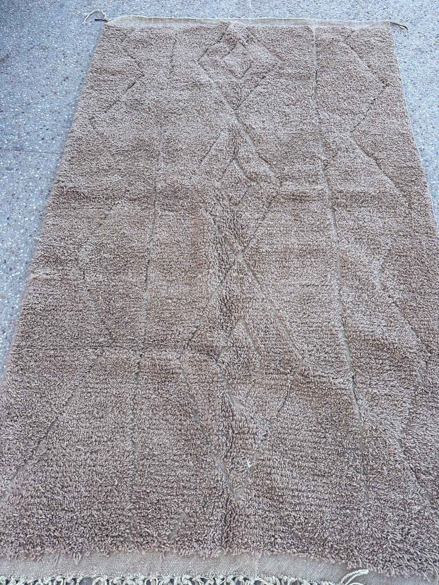 Beni Ouarain Rug size 250 x 150 cm || 8.2 x 4.92 ft