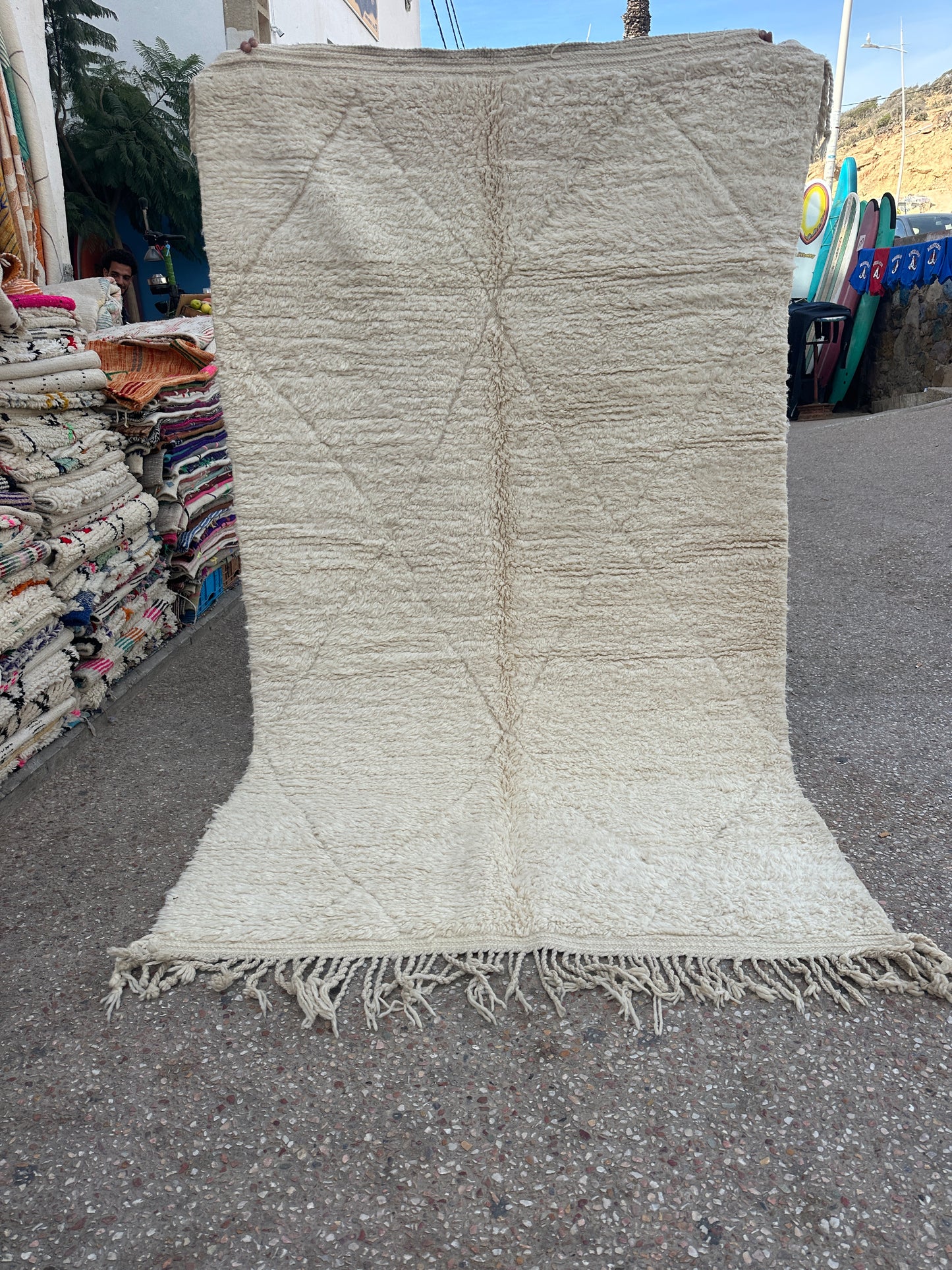 Beni Ouarain Rug size 250 x 150 cm || 8.2 x 4.92 ft