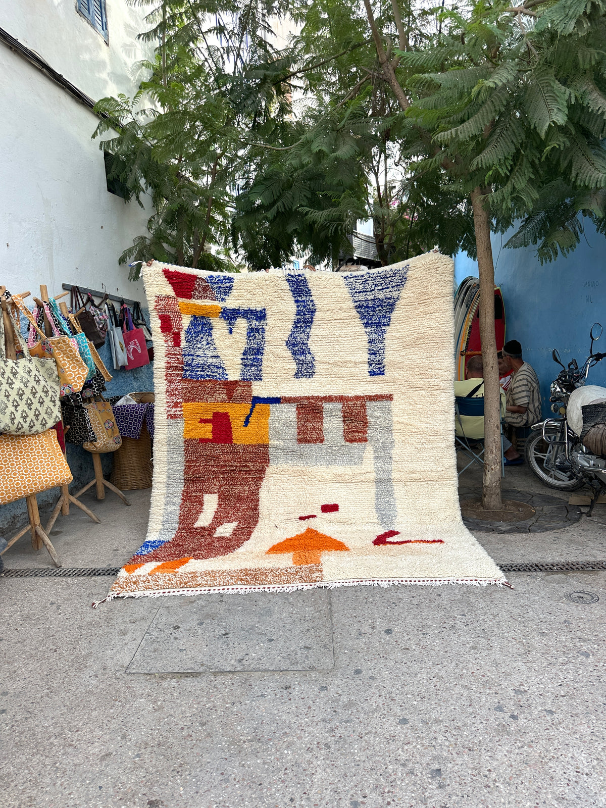 Handmade Azilal Rug, size 300 x 200 cm || 9.84 x 6.56 ft