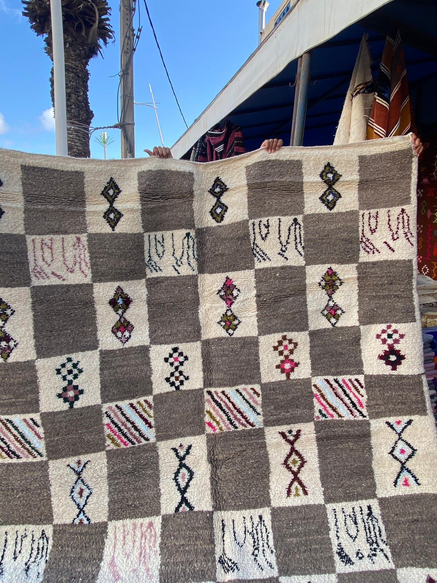 Handmade azilal Rug, size 300 x 200 cm || 9.84 x 6.56 ft