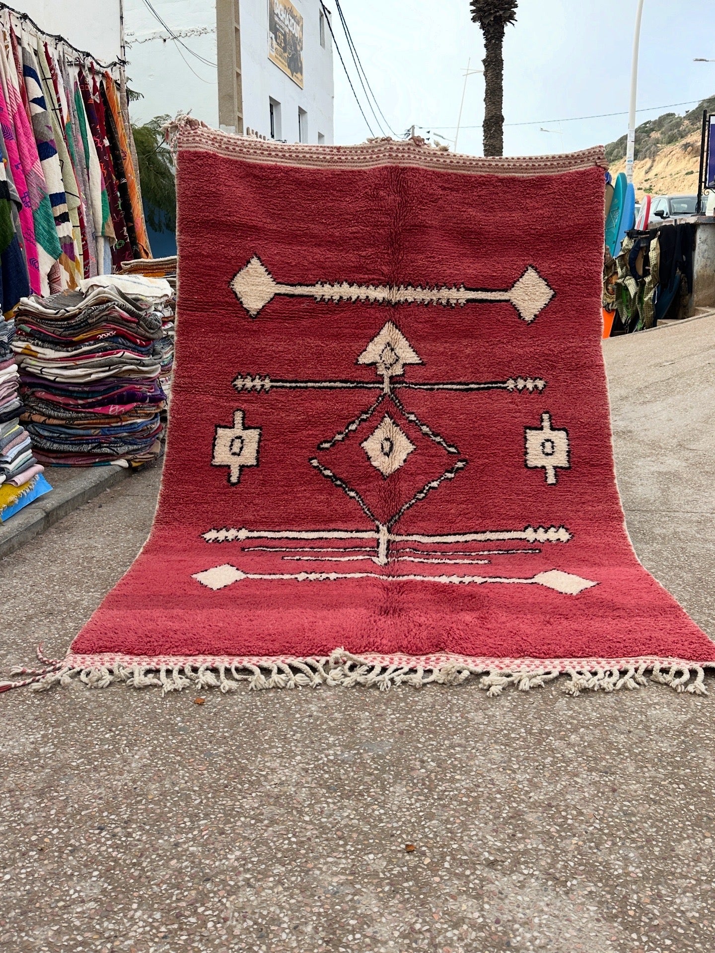 Azilal Rug, size 300 x 200 cm || 9.84 x 6.56 ft