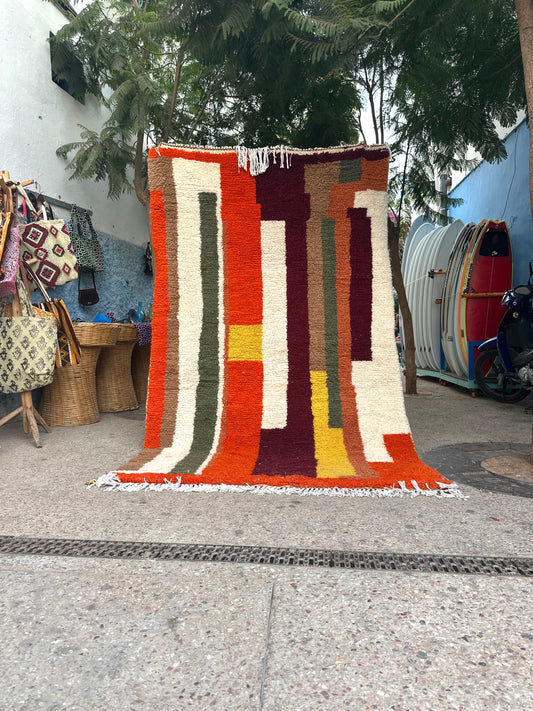 Handmade Azilal Rug, size 250 x 150 cm || 8.2 x 4.92 ft