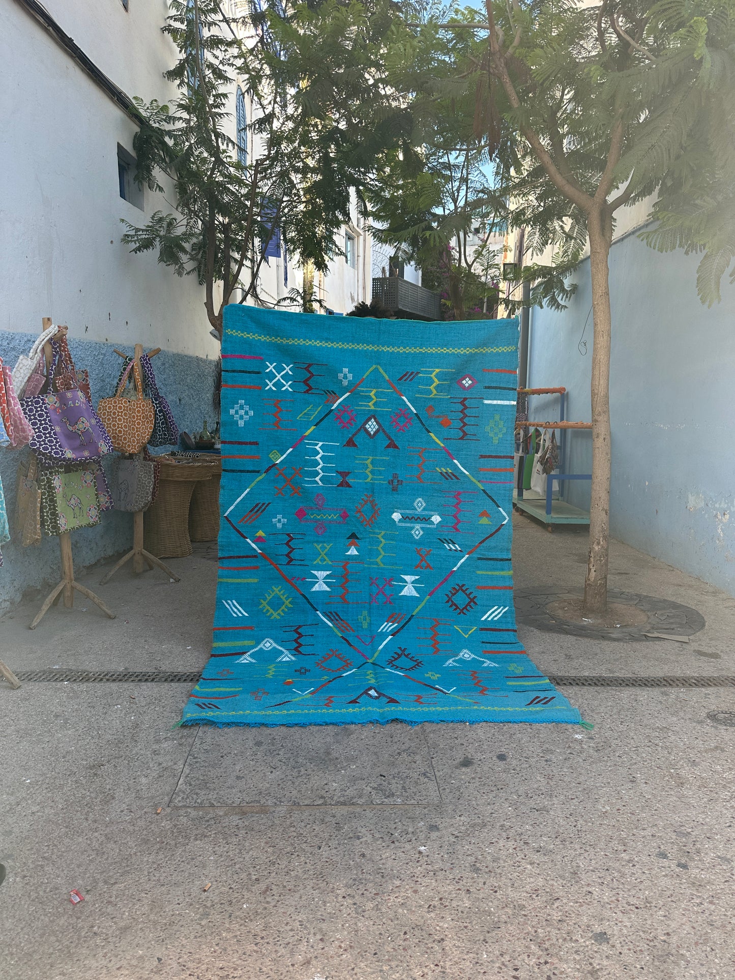 Handmade Kelim Rug, size 250 x 150 cm || 8.2 x 4.92 ft