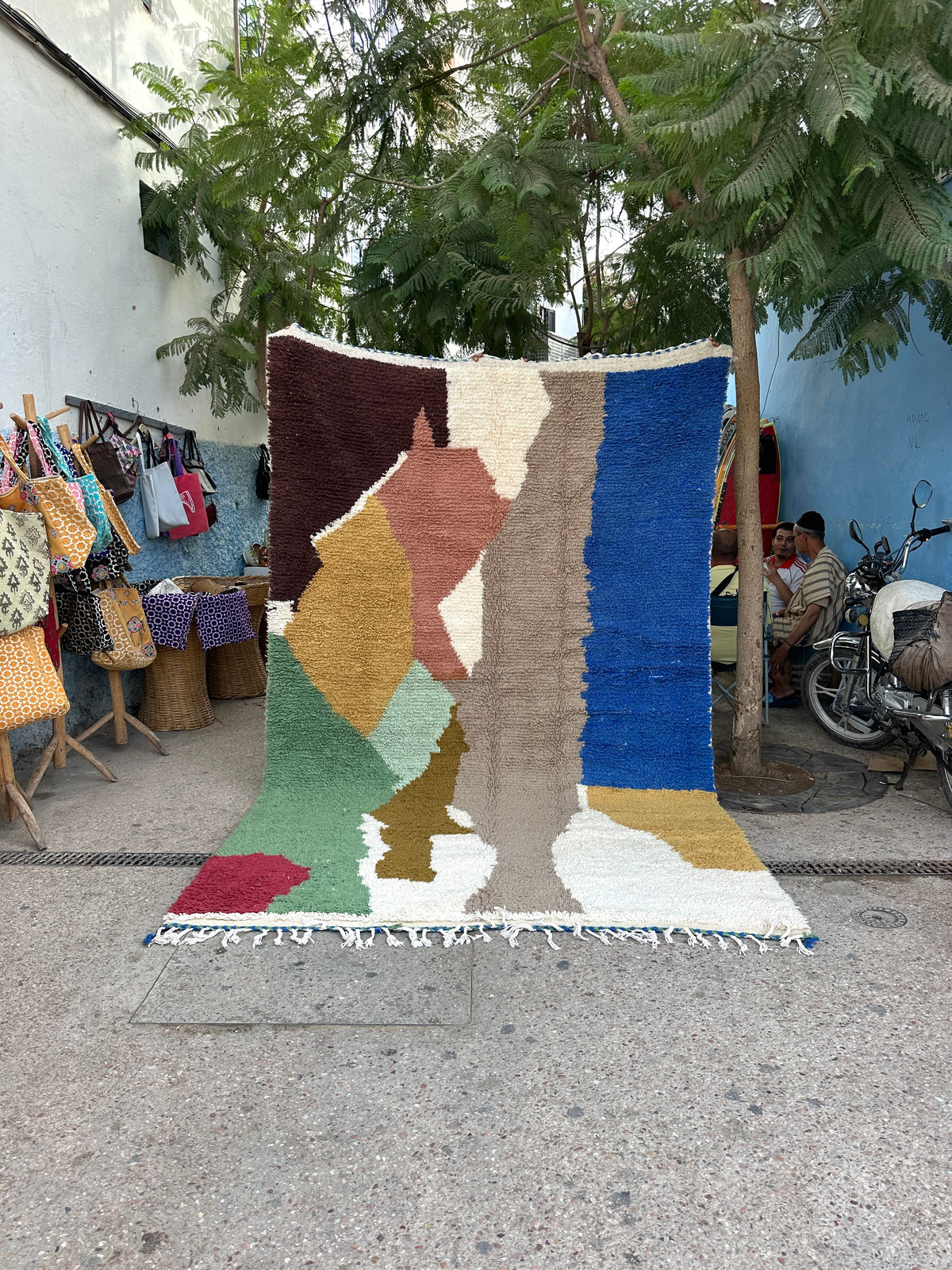 Handmade Azilal Rug, size 300 x 200 cm || 9.84 x 6.56 ft