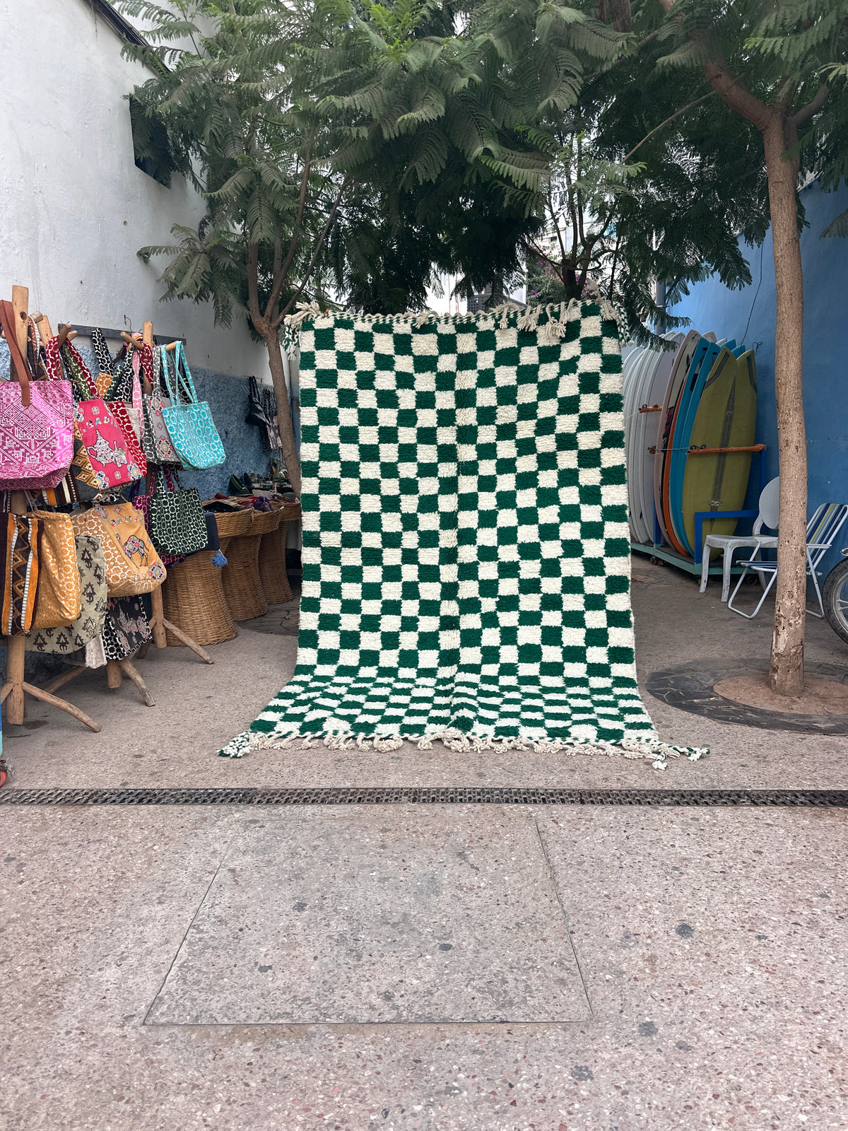 Handmade Beni Ouarain, size 250 x 150 cm || 8.2 x 4.92 ft