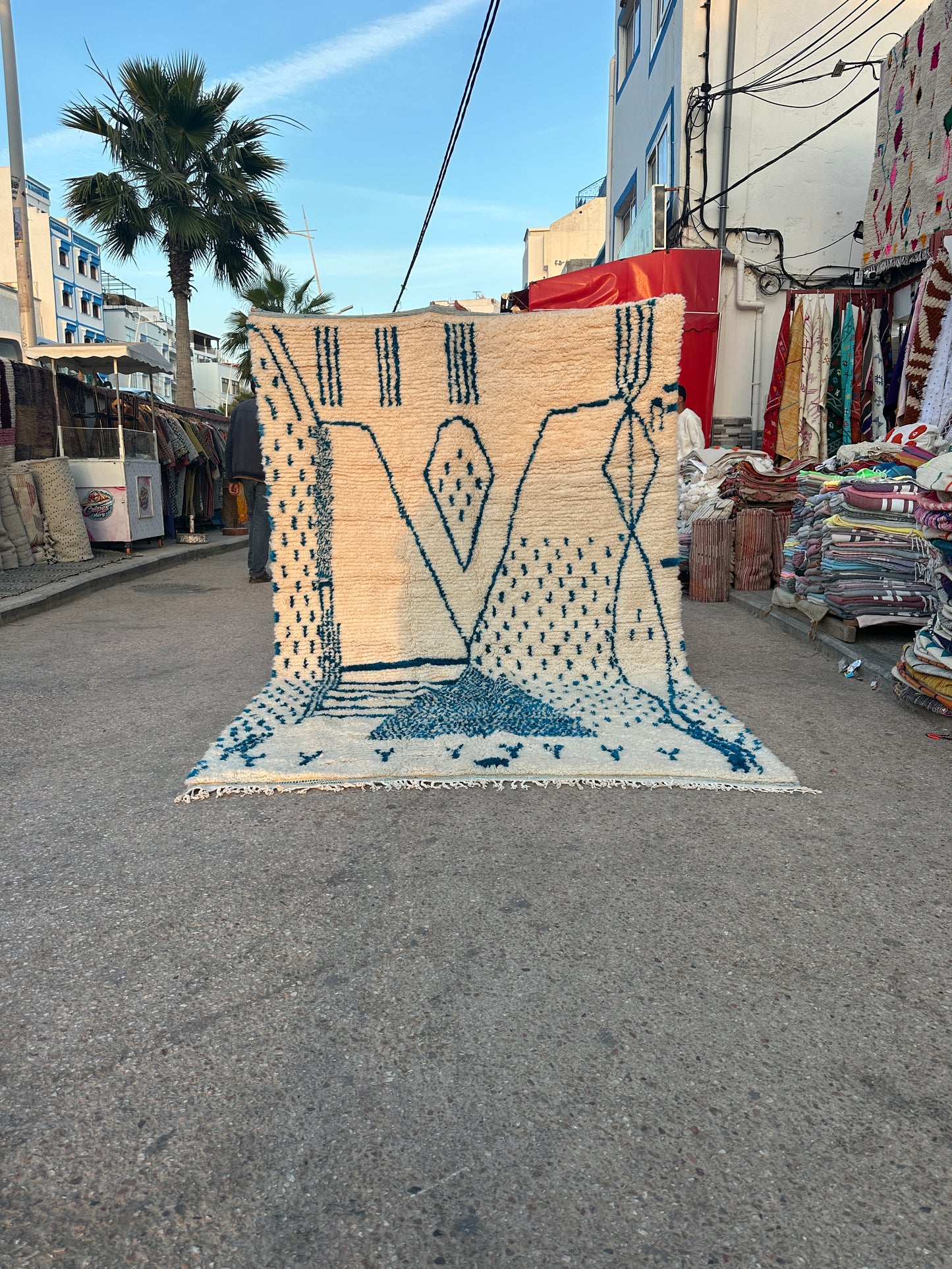 Handmade Azilal Rug, size 300 x 200 cm || 9.84 x 6.56 ft