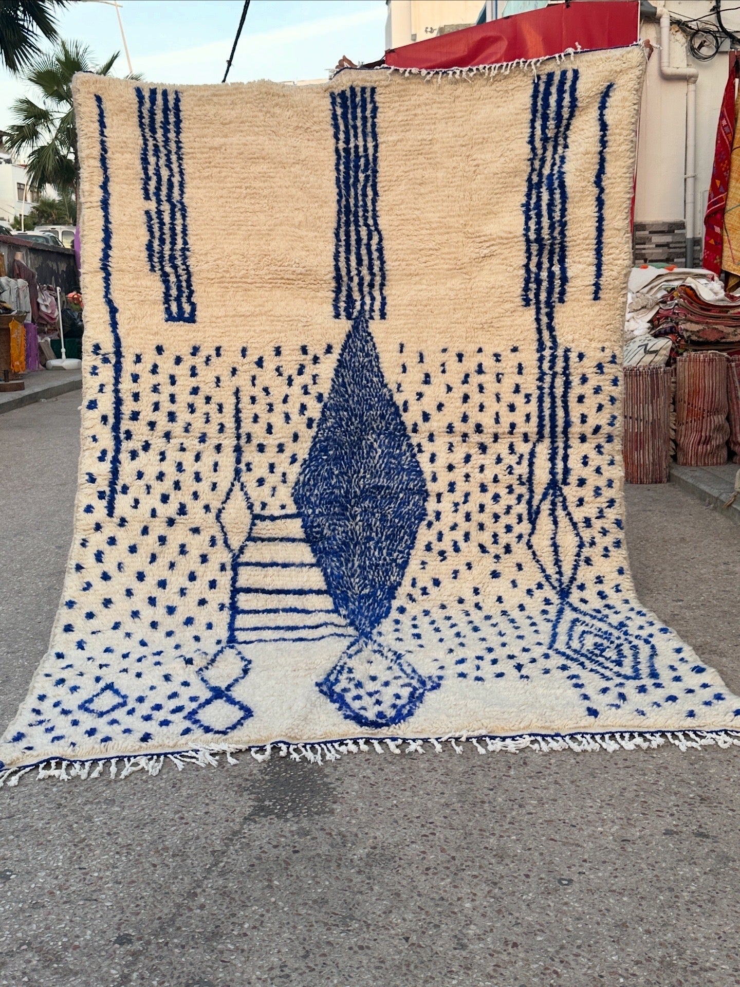 Handmade Azilal Rug, size 300 x 200 cm || 9.84 x 6.56 ft