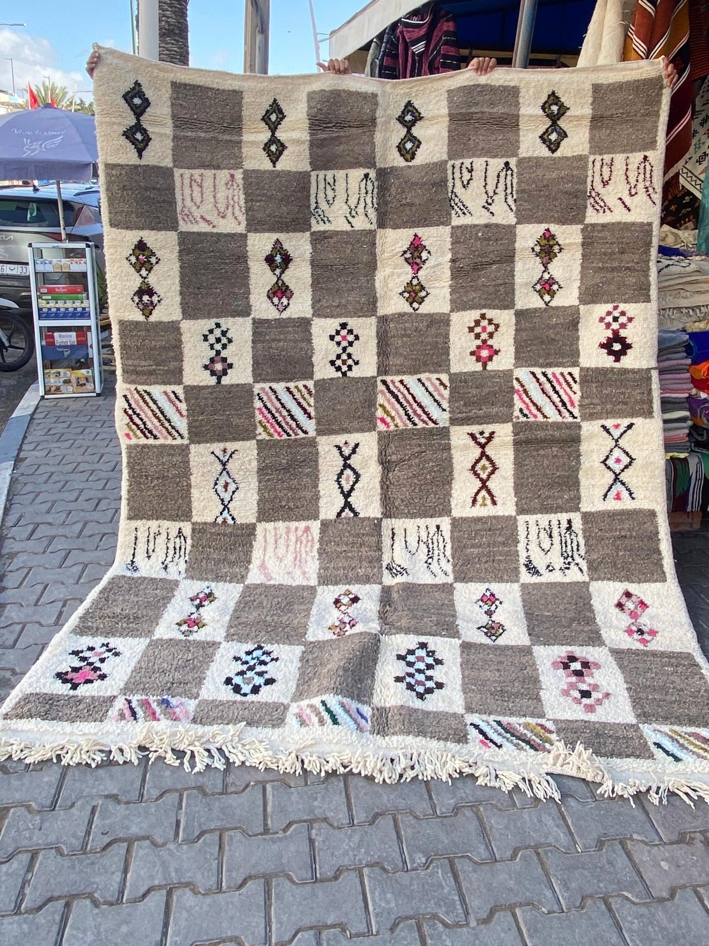 Handmade azilal Rug, size 300 x 200 cm || 9.84 x 6.56 ft