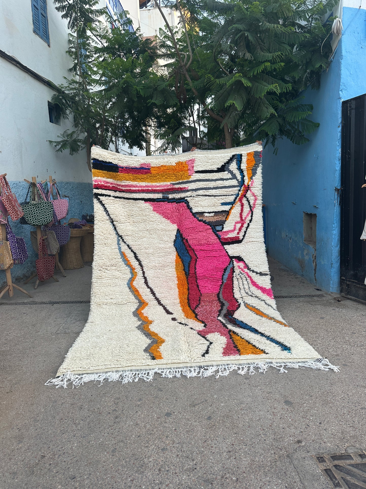 Handmade Azilal Rug, size 300 x 200 cm || 9.84 x 6.56 ft