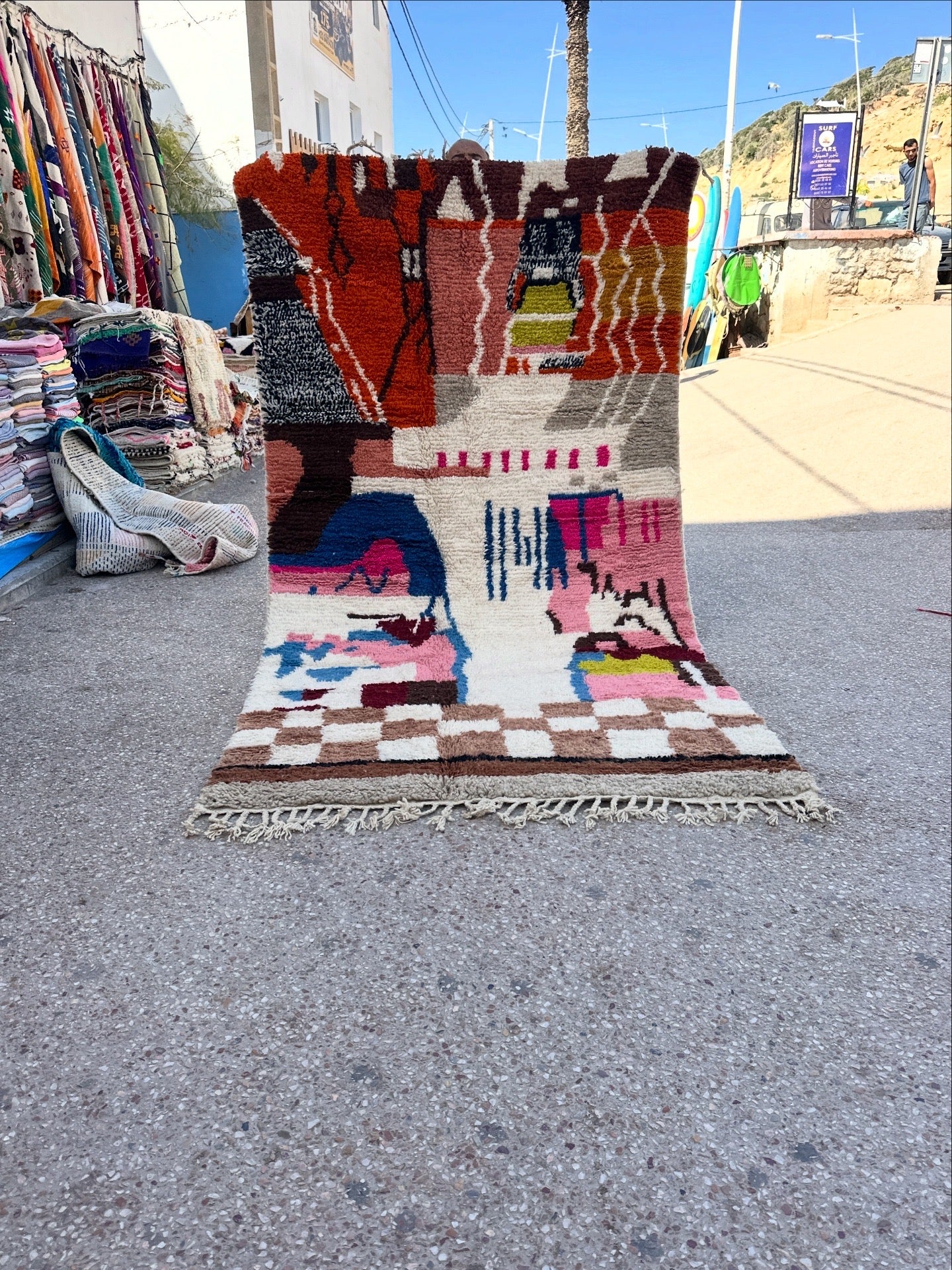 Handmade Azilal Rug, size 250 x 150 cm || 8.2 x 4.92 ft