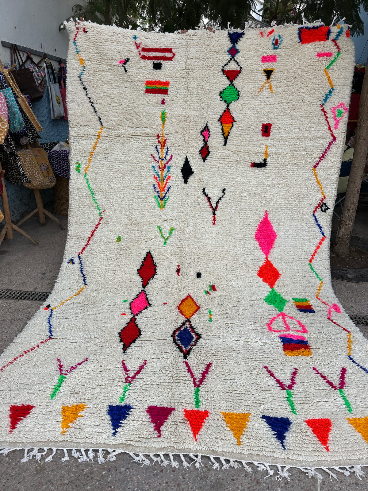 Handmade Azilal Rug, size 300 x 200 cm || 9.84 x 6.56 ft