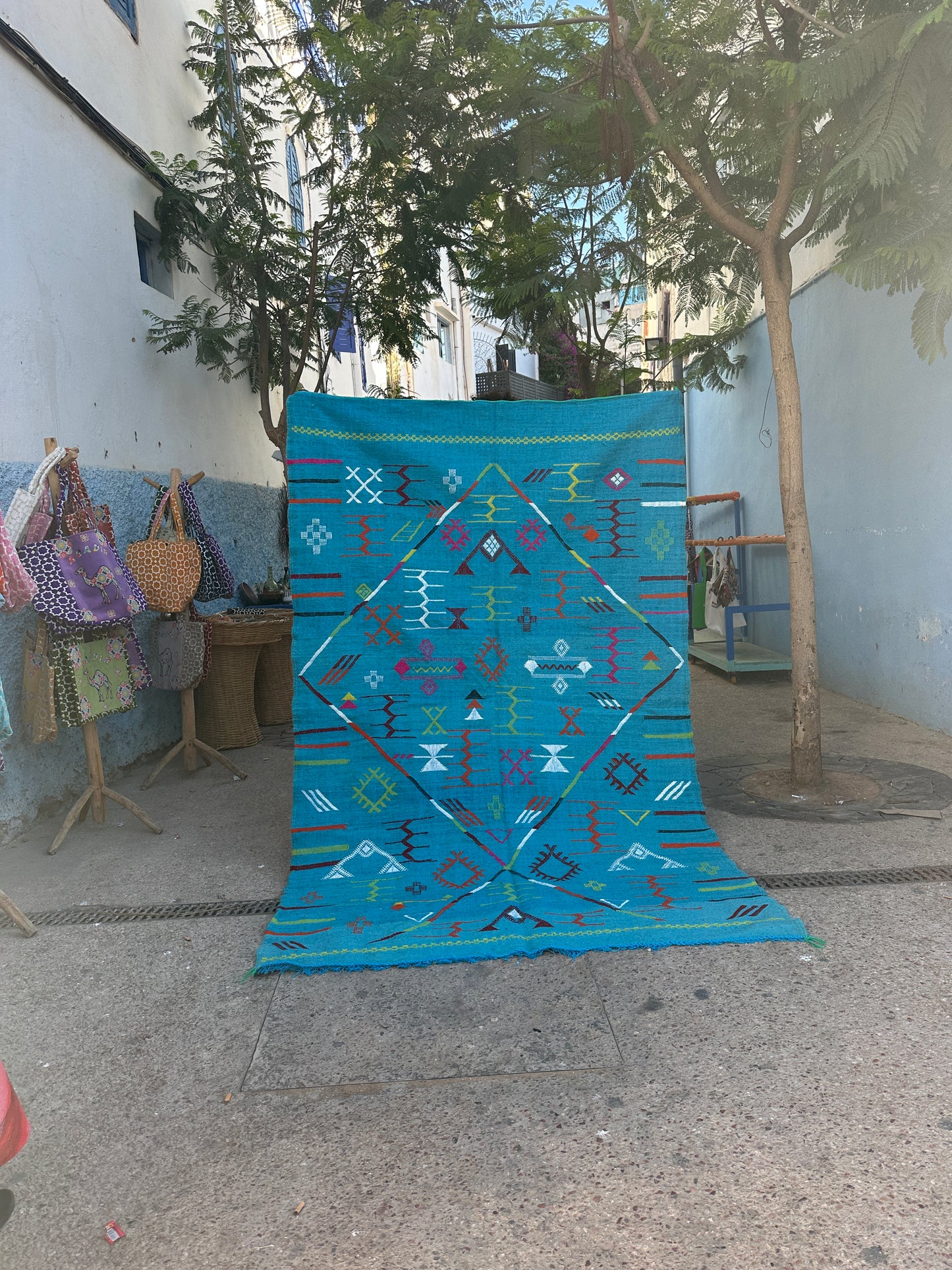 Handmade Kelim Rug, size 250 x 150 cm || 8.2 x 4.92 ft