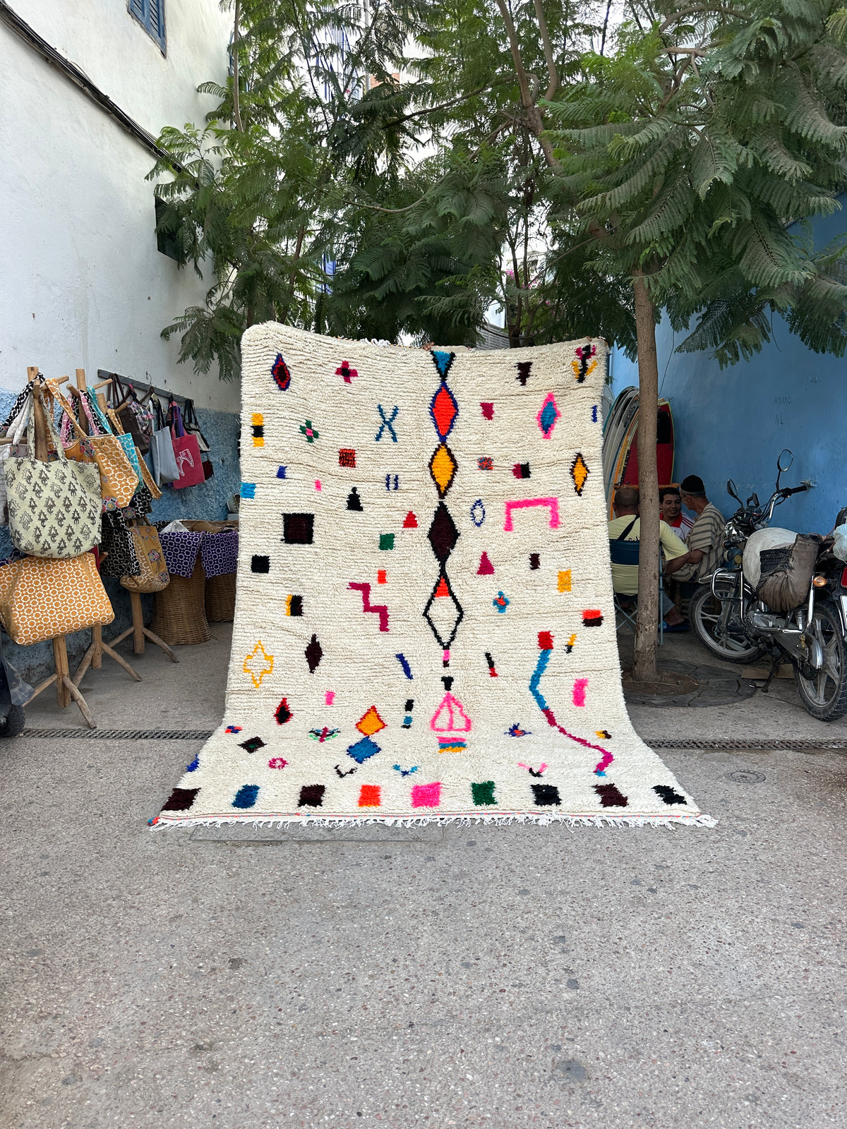 Handmade Azilal Rug, size 300 x 200 cm || 9.84 x 6.56 ft