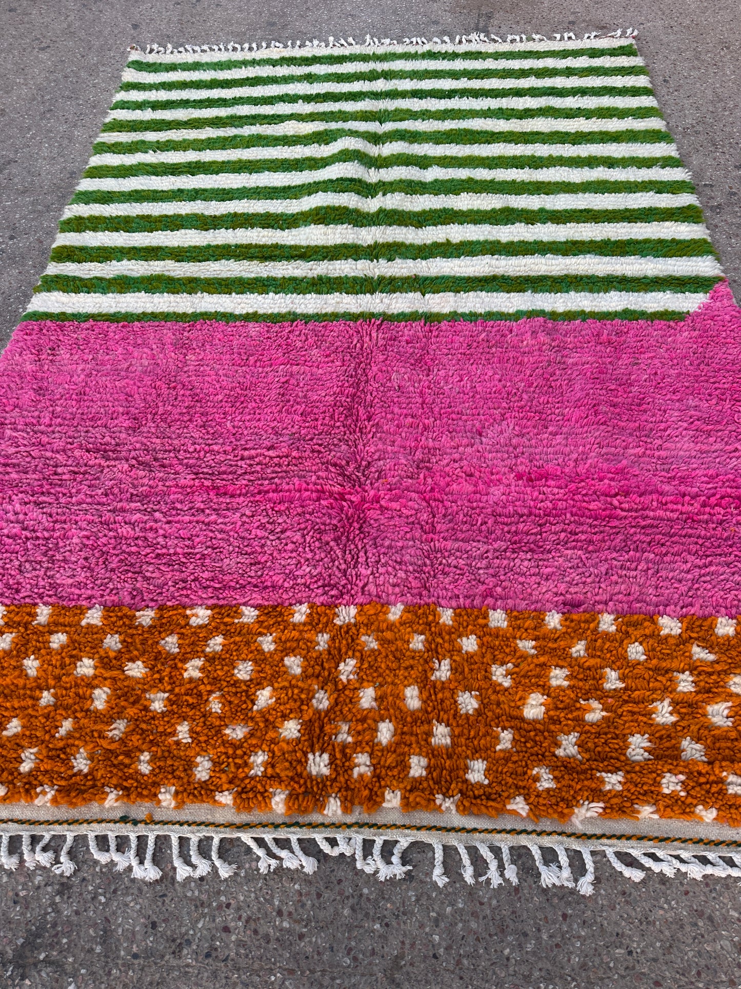 Handmade Azilal Rug, size 300 x 200 cm || 9.84 x 6.56 ft